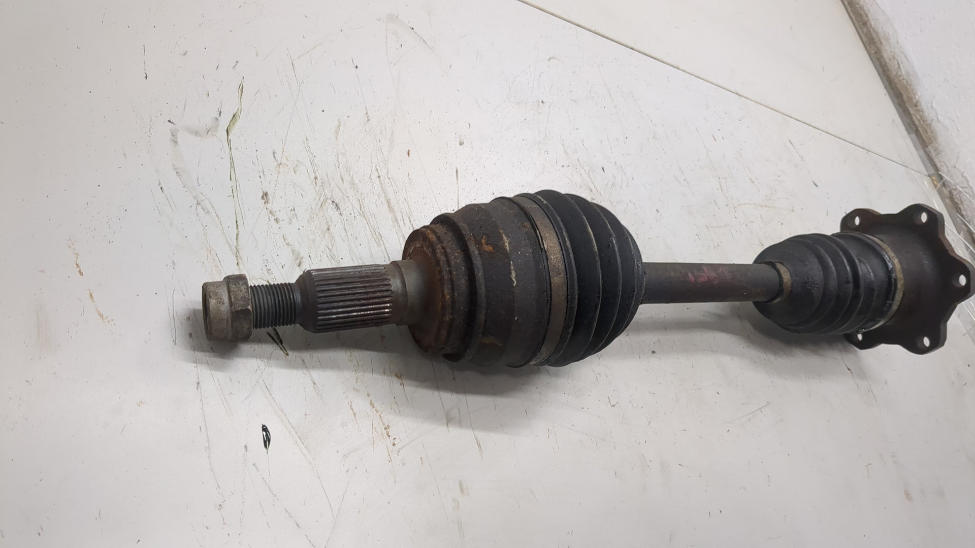 Полуось передняя