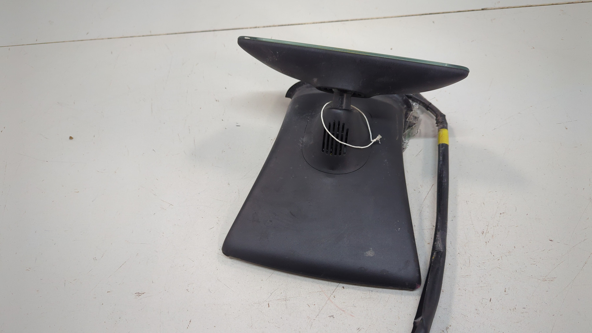 Зеркало заднего вида