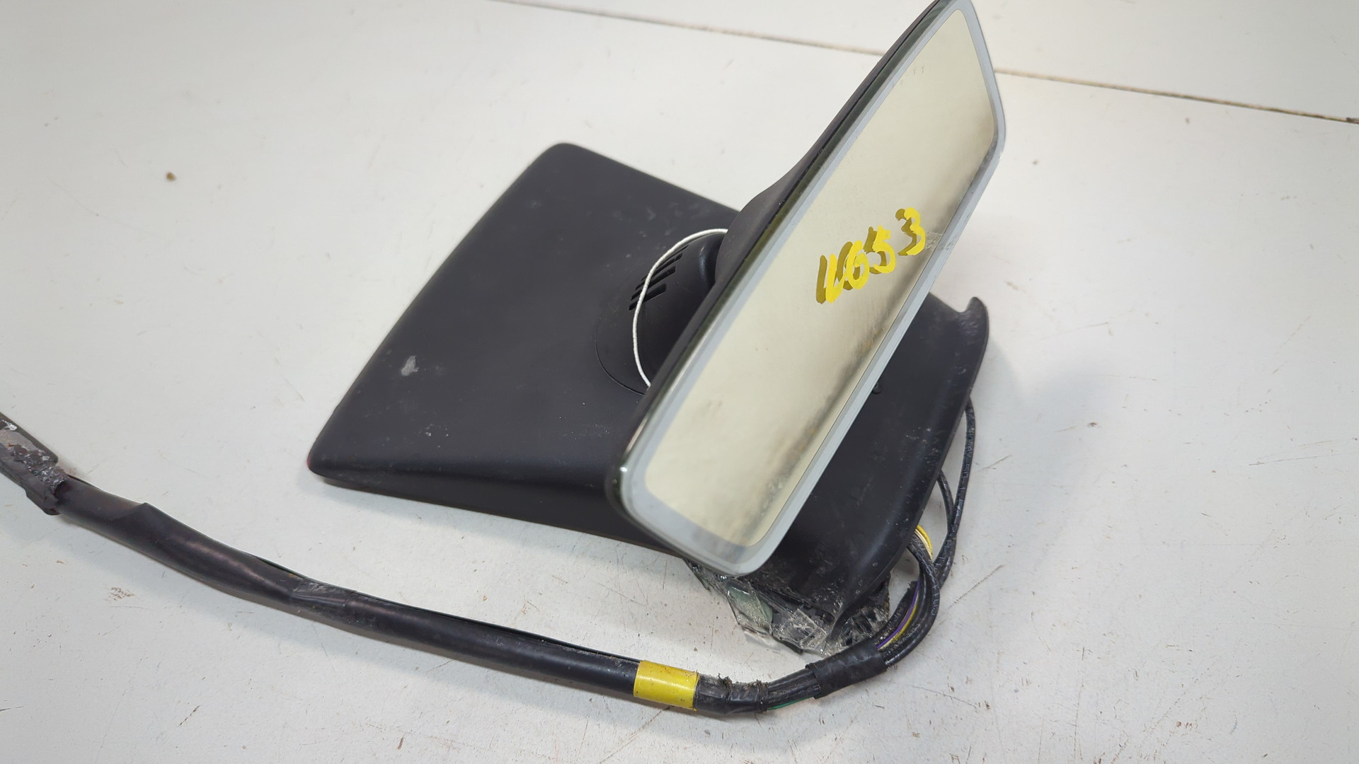 Зеркало заднего вида