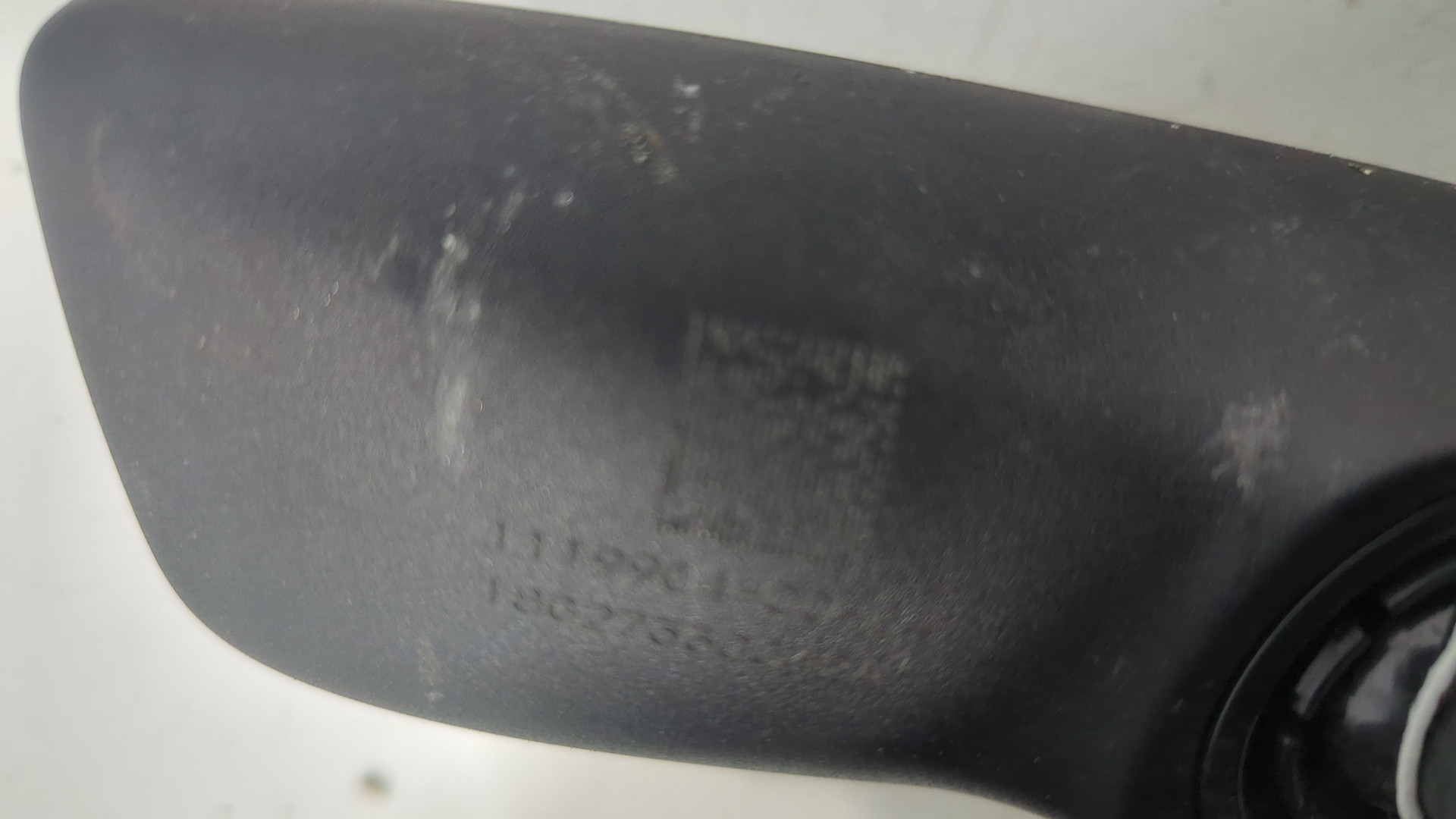 Зеркало заднего вида