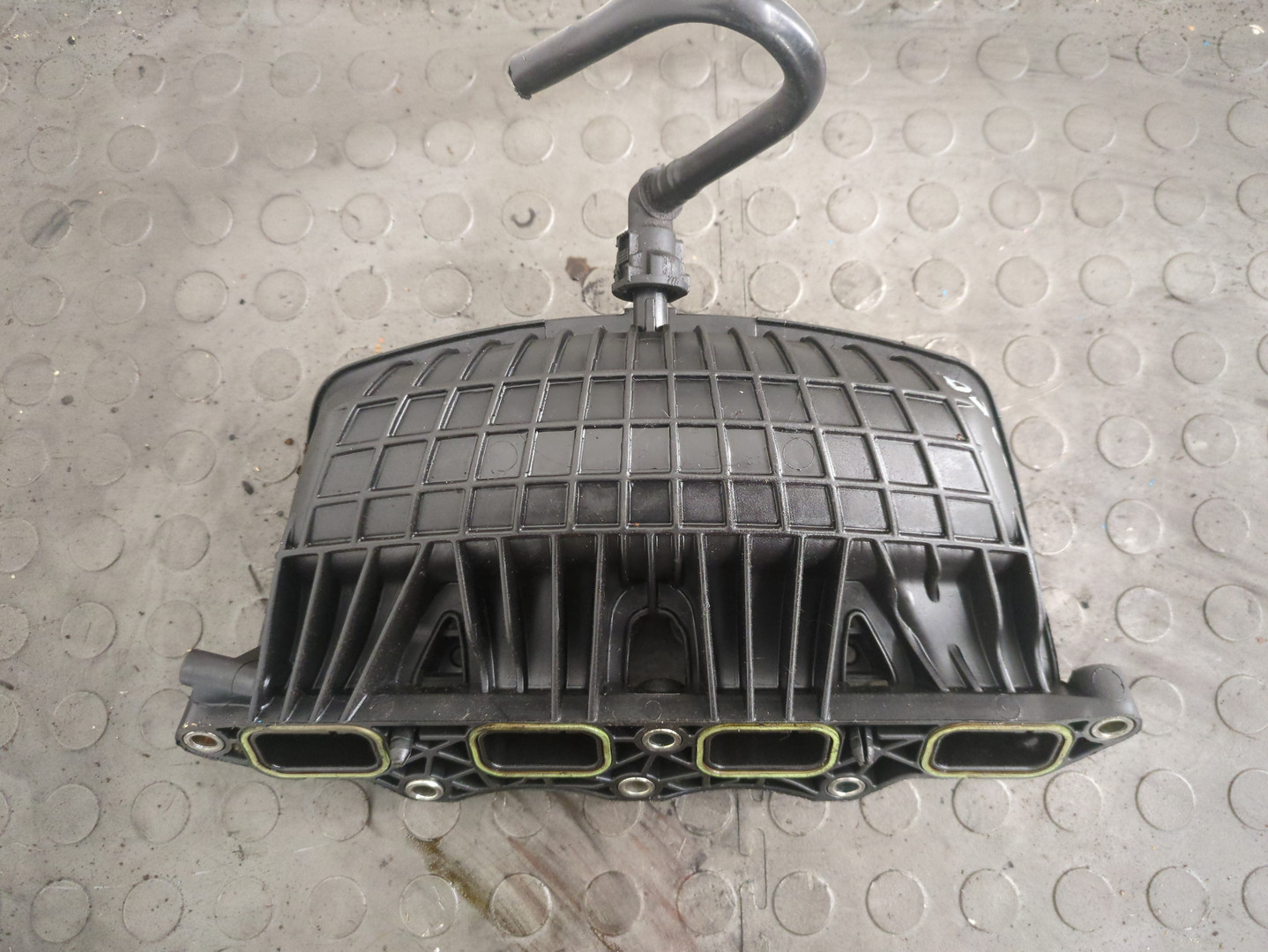 Коллектор впускной