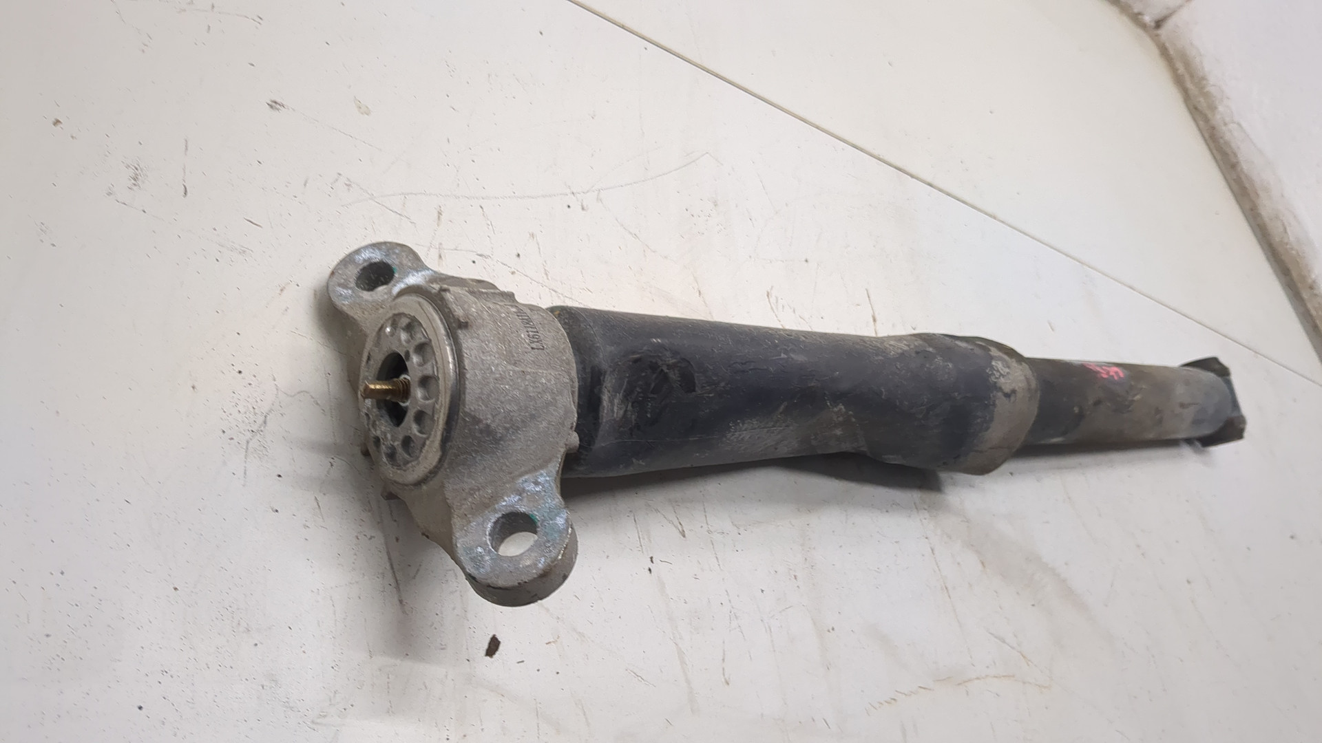 Амортизатор задний (стойка)