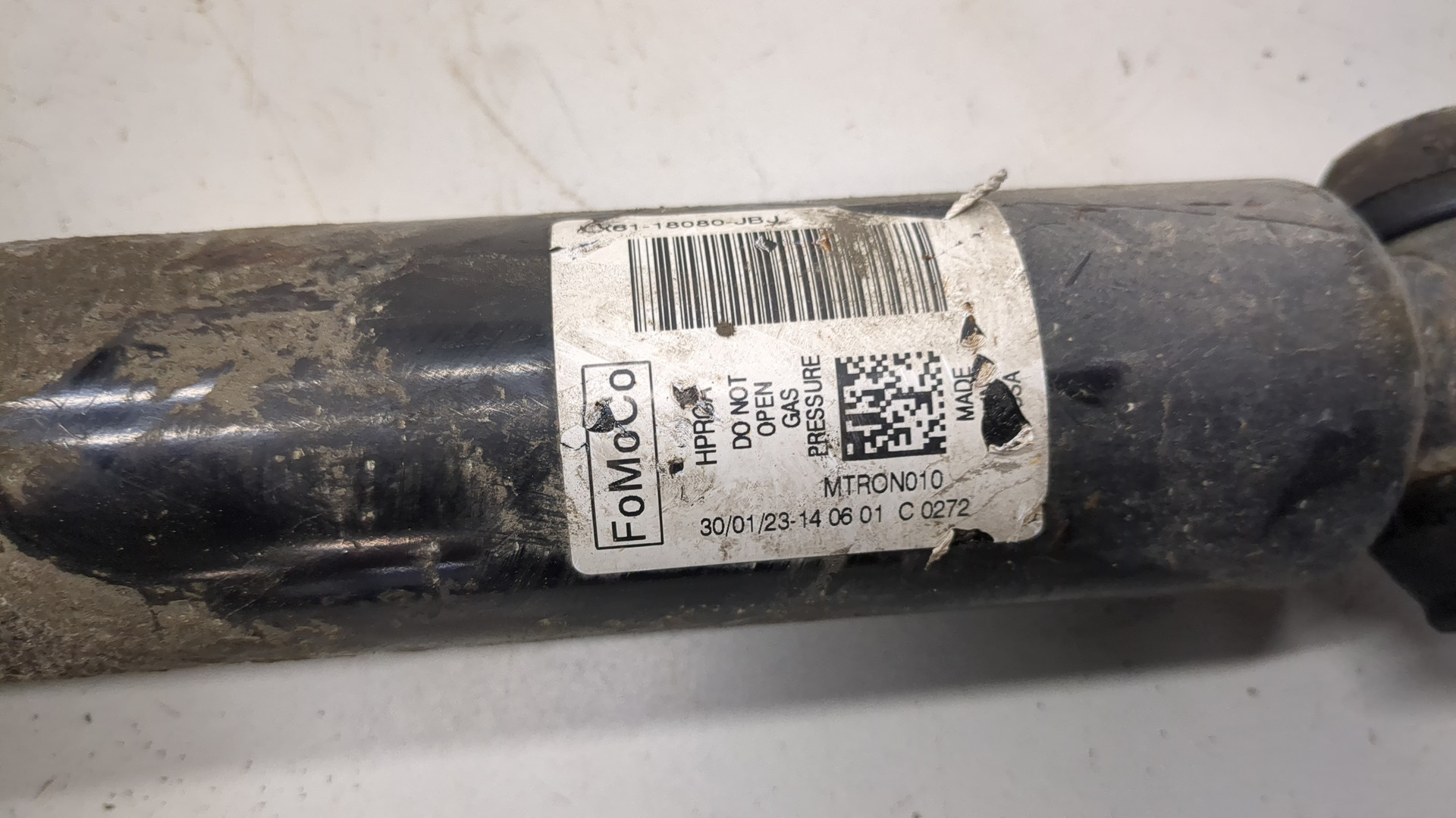 Амортизатор задний (стойка)