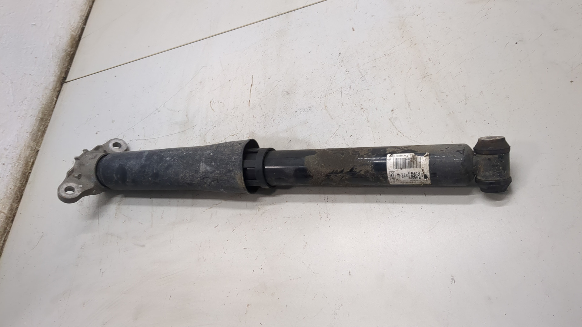 Амортизатор задний (стойка)