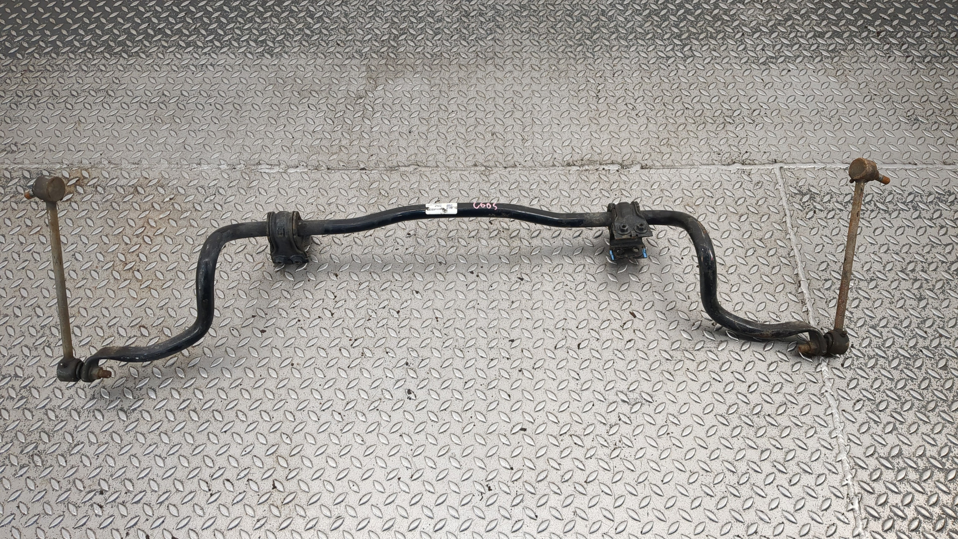 Стабилизатор передний