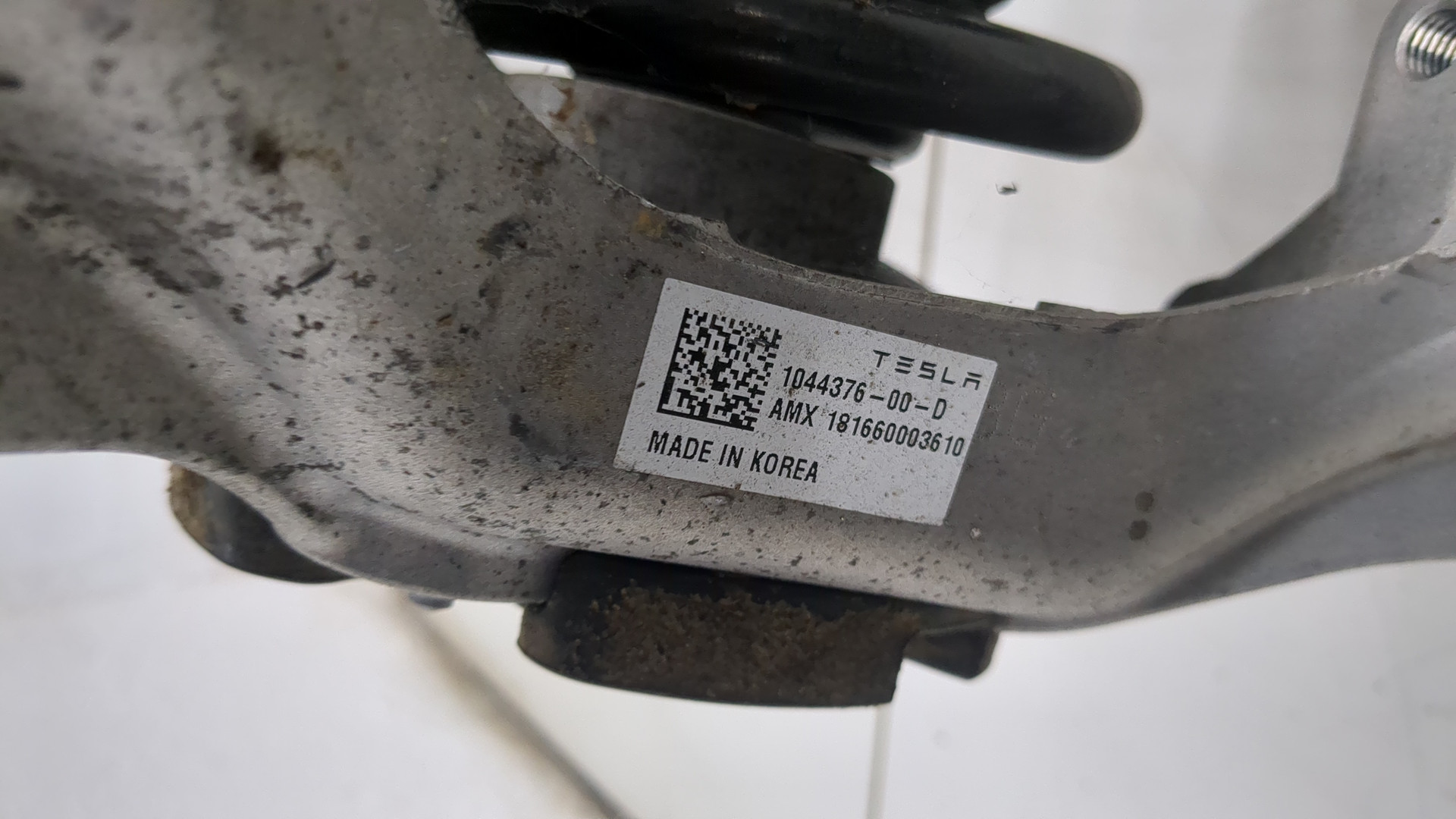 Амортизатор передний правый