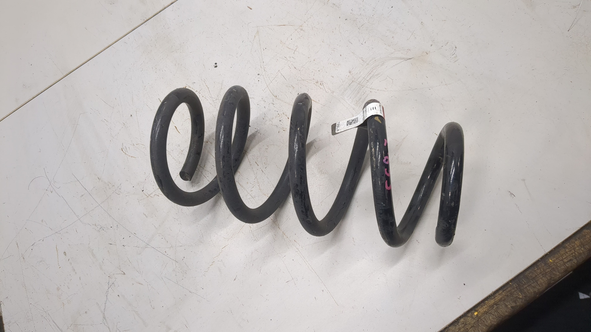 Пружина задняя