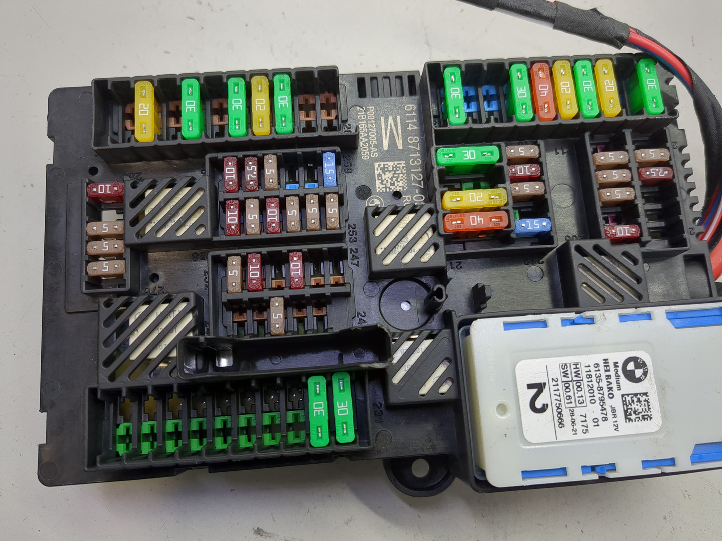 Блок предохранителей