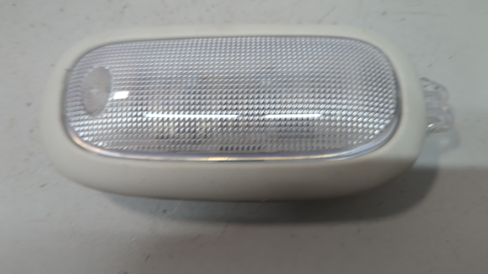 Плафон салонный