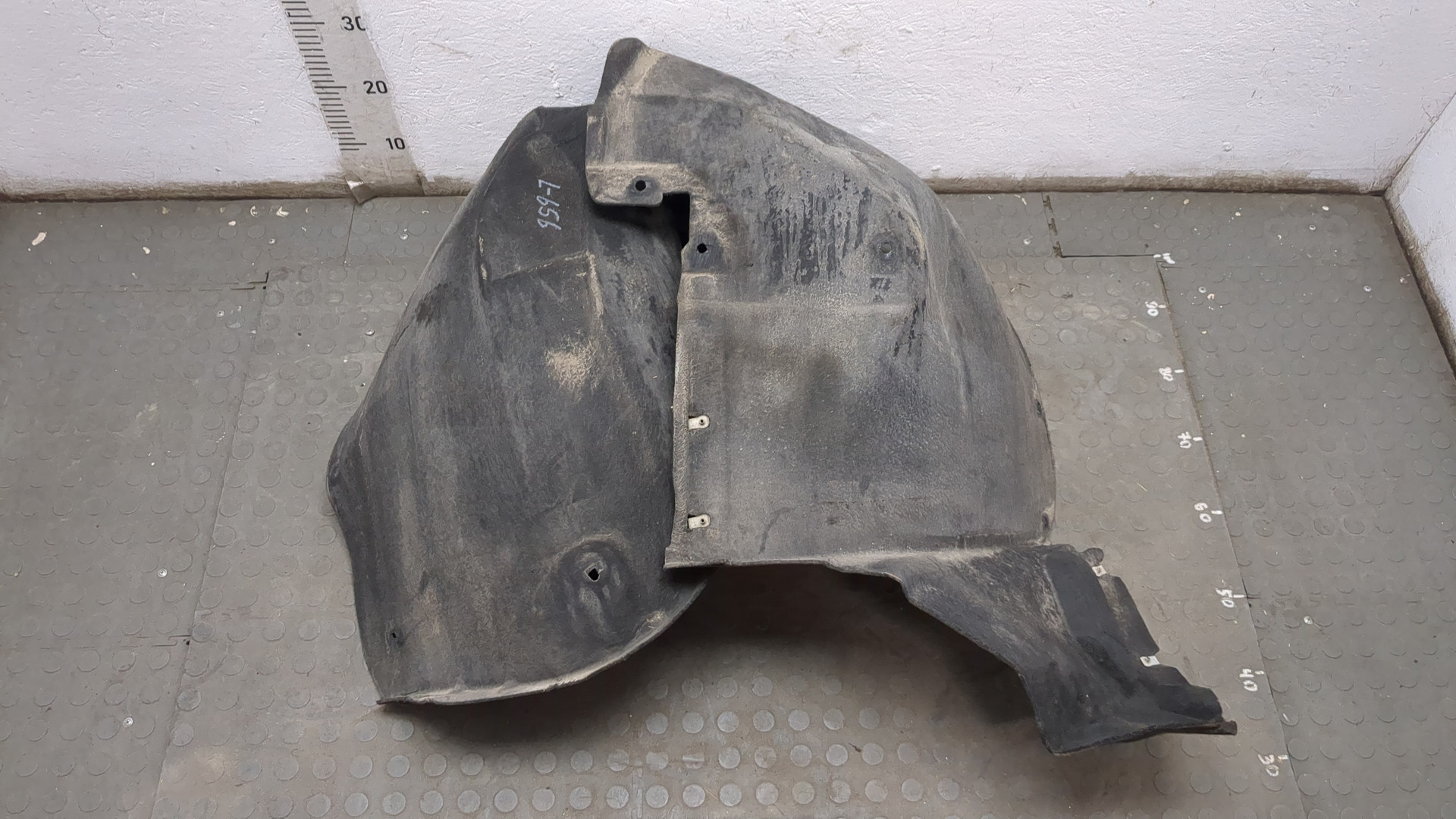 Локер передний левый