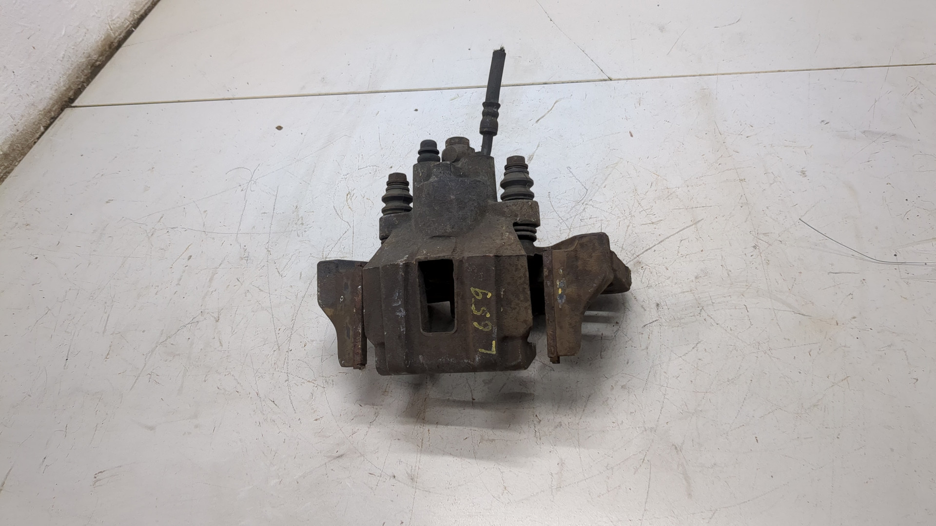 Суппорт задний правый