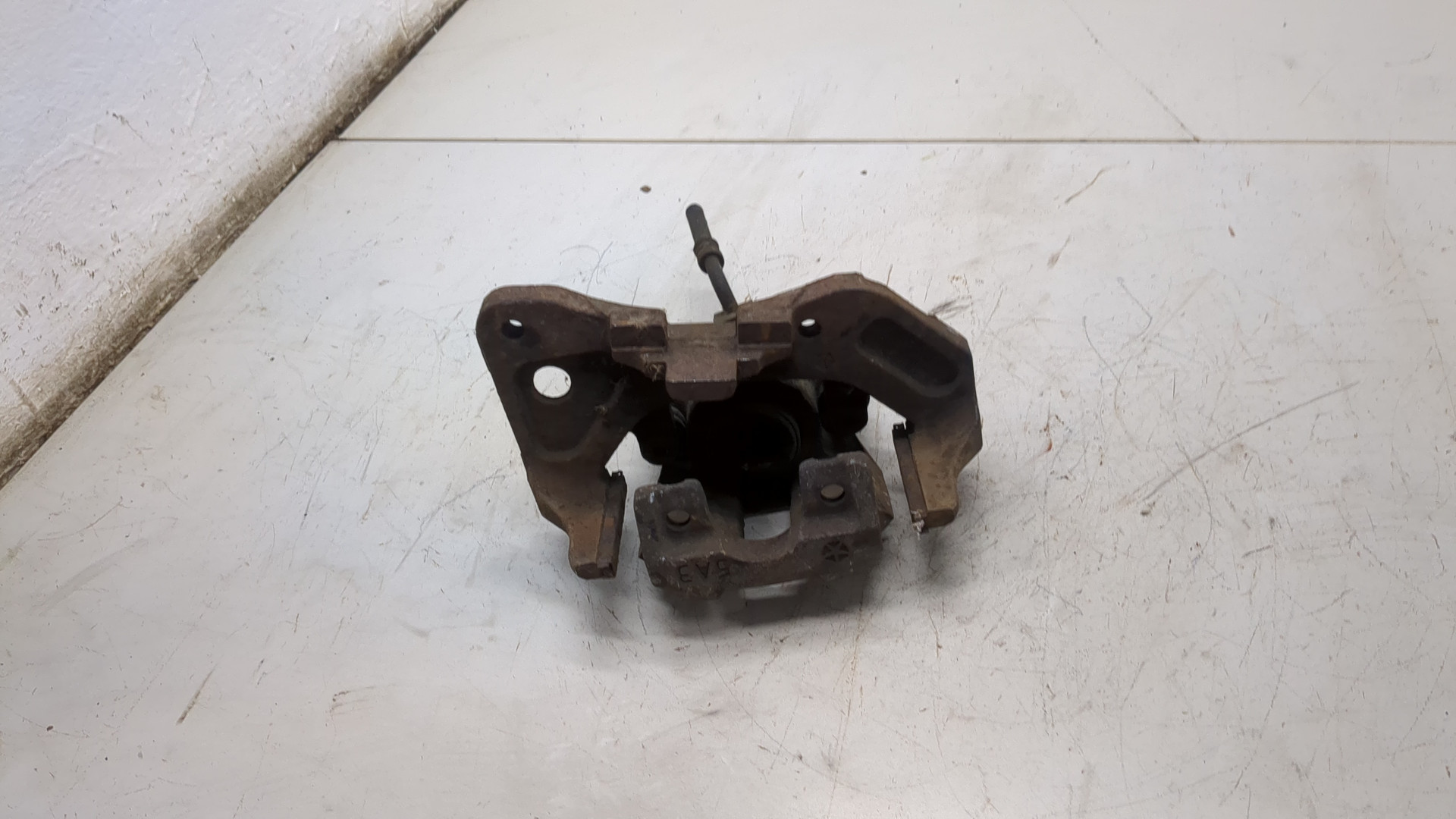 Суппорт задний правый