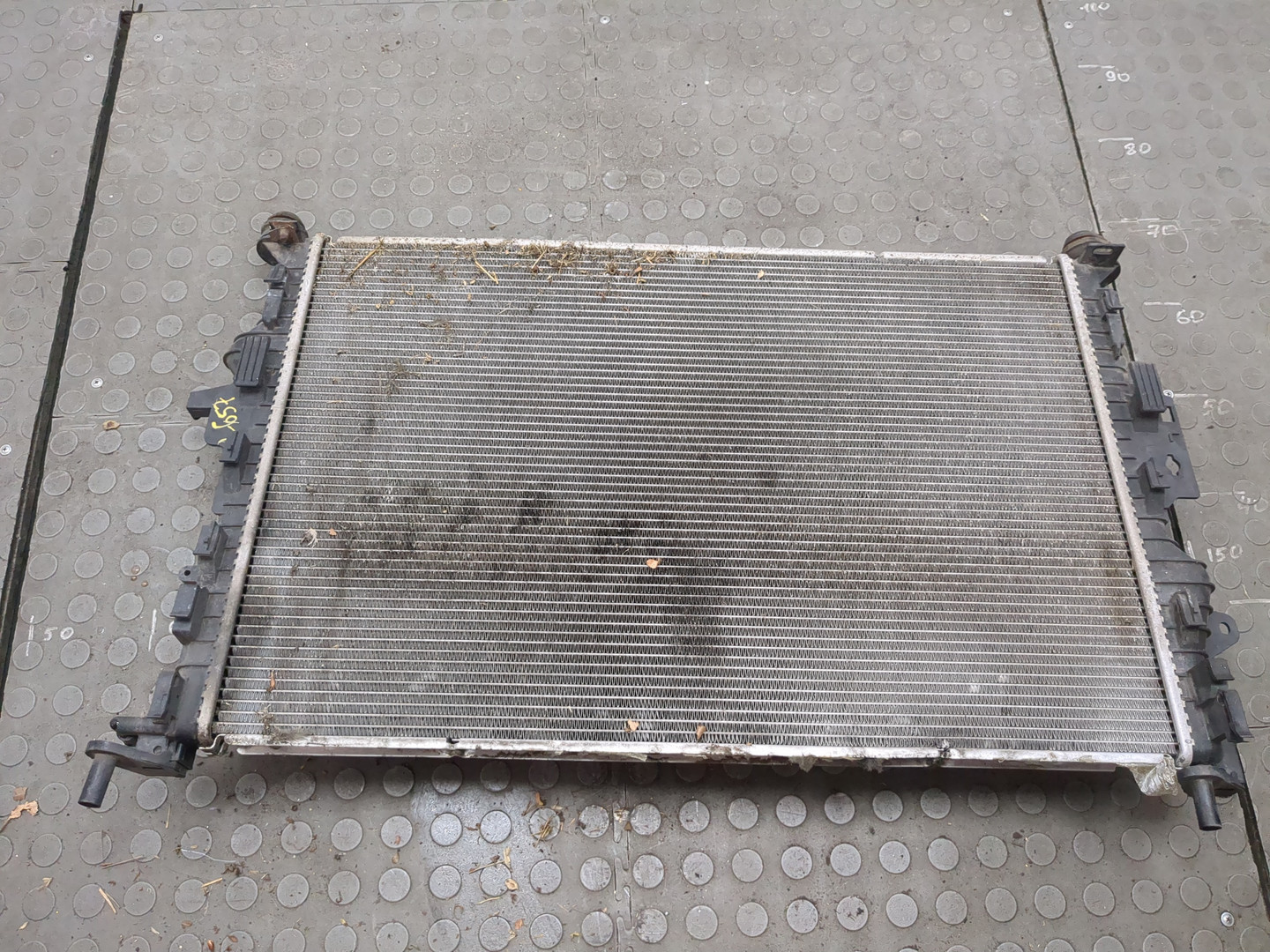 Радиатор охлаждения двигателя основной