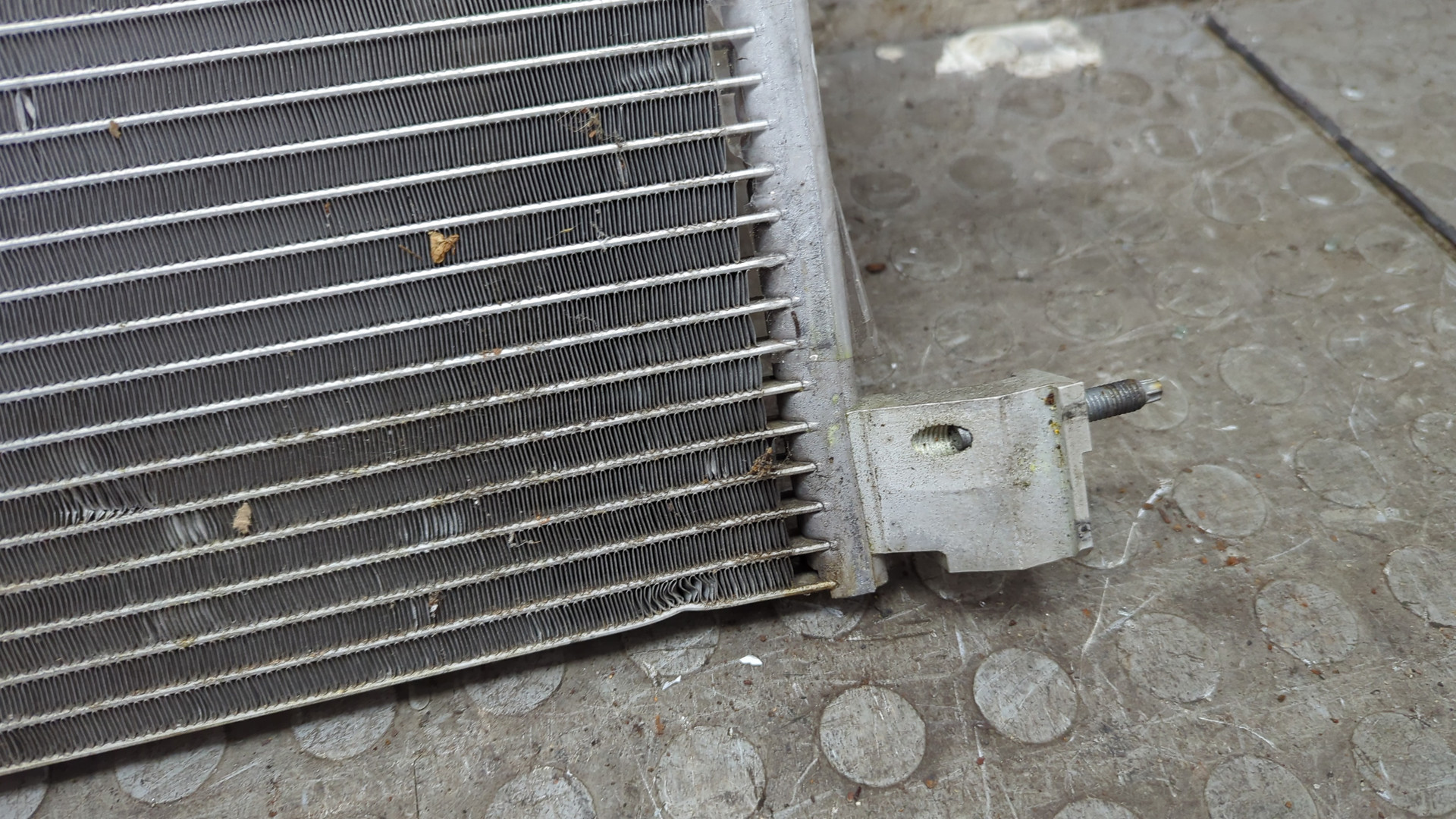 Радиатор кондиционера / конденсер