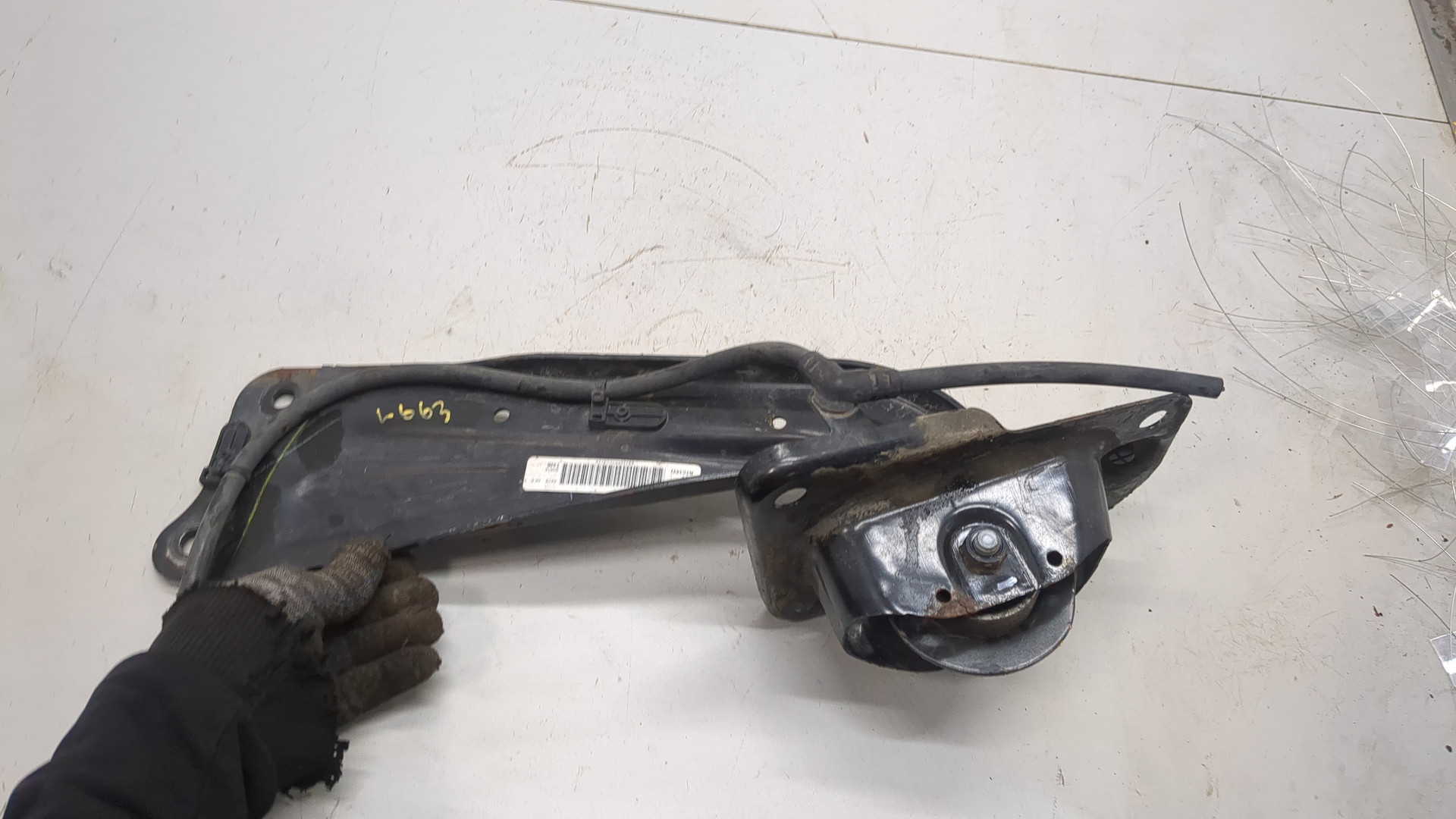 Рычаг задний правый