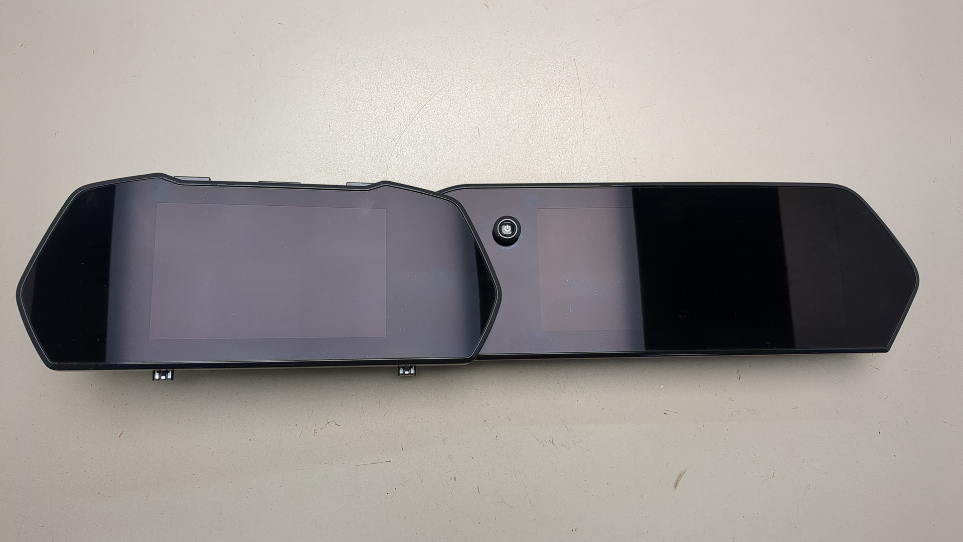 Панель приборов