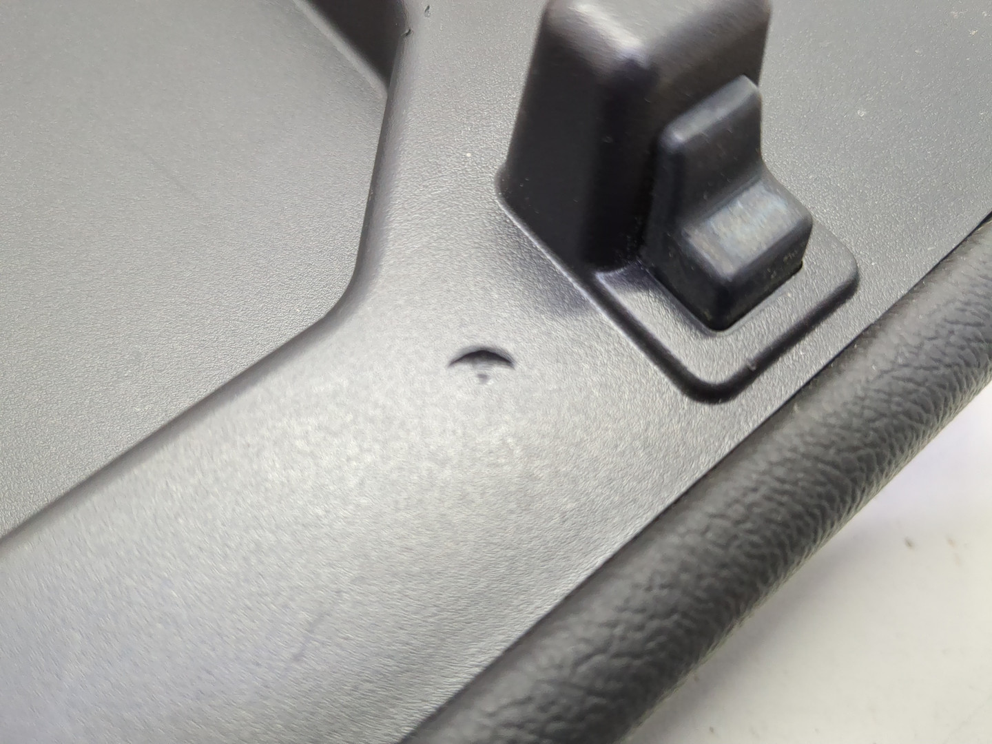 Подлокотник