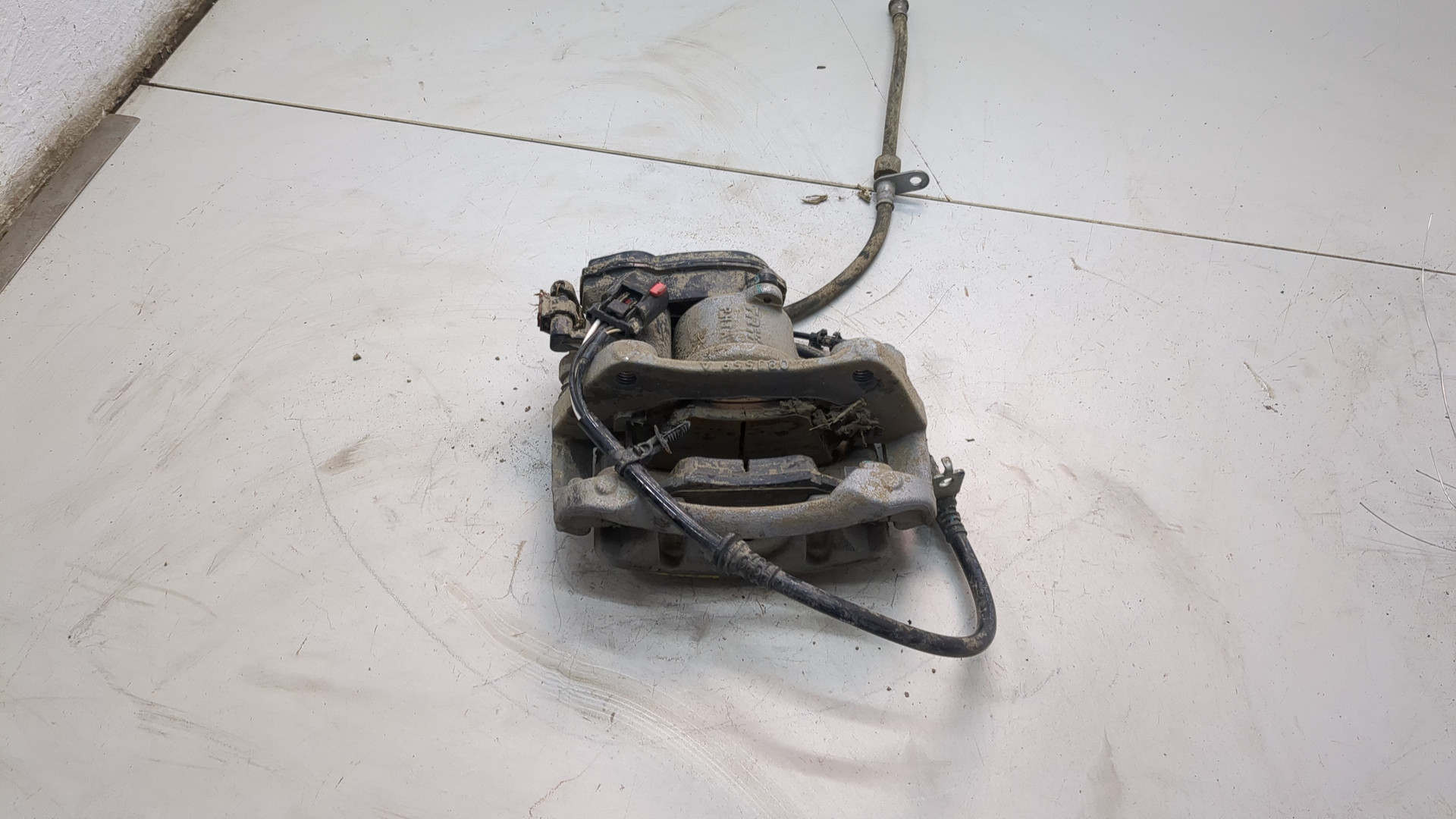 Суппорт передний правый