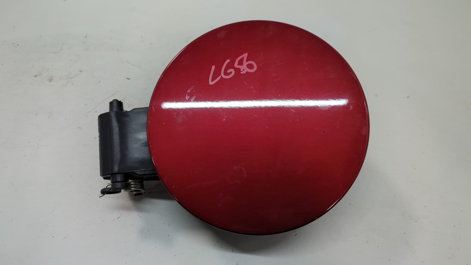 Лючок бензобака