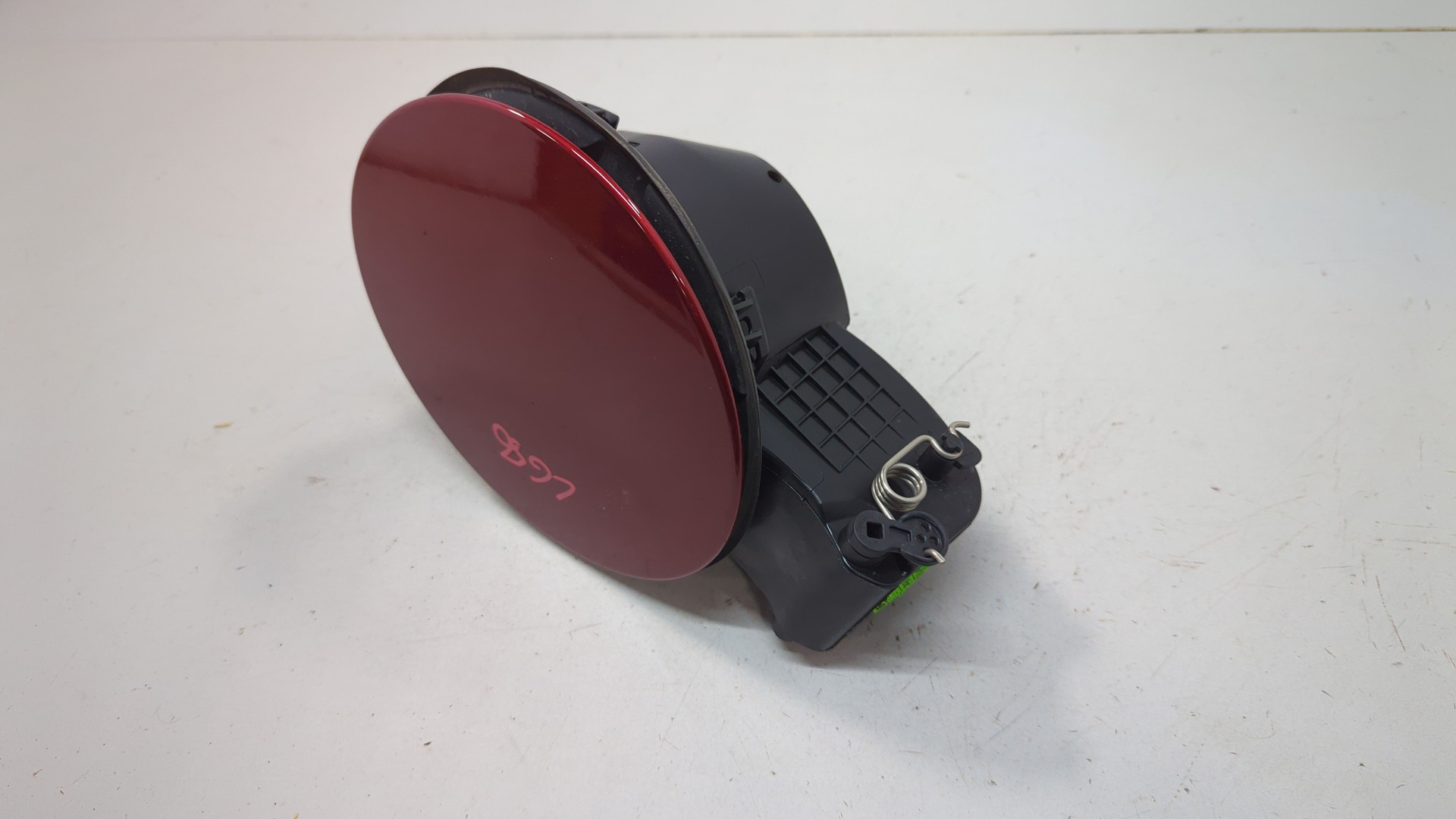 Лючок бензобака