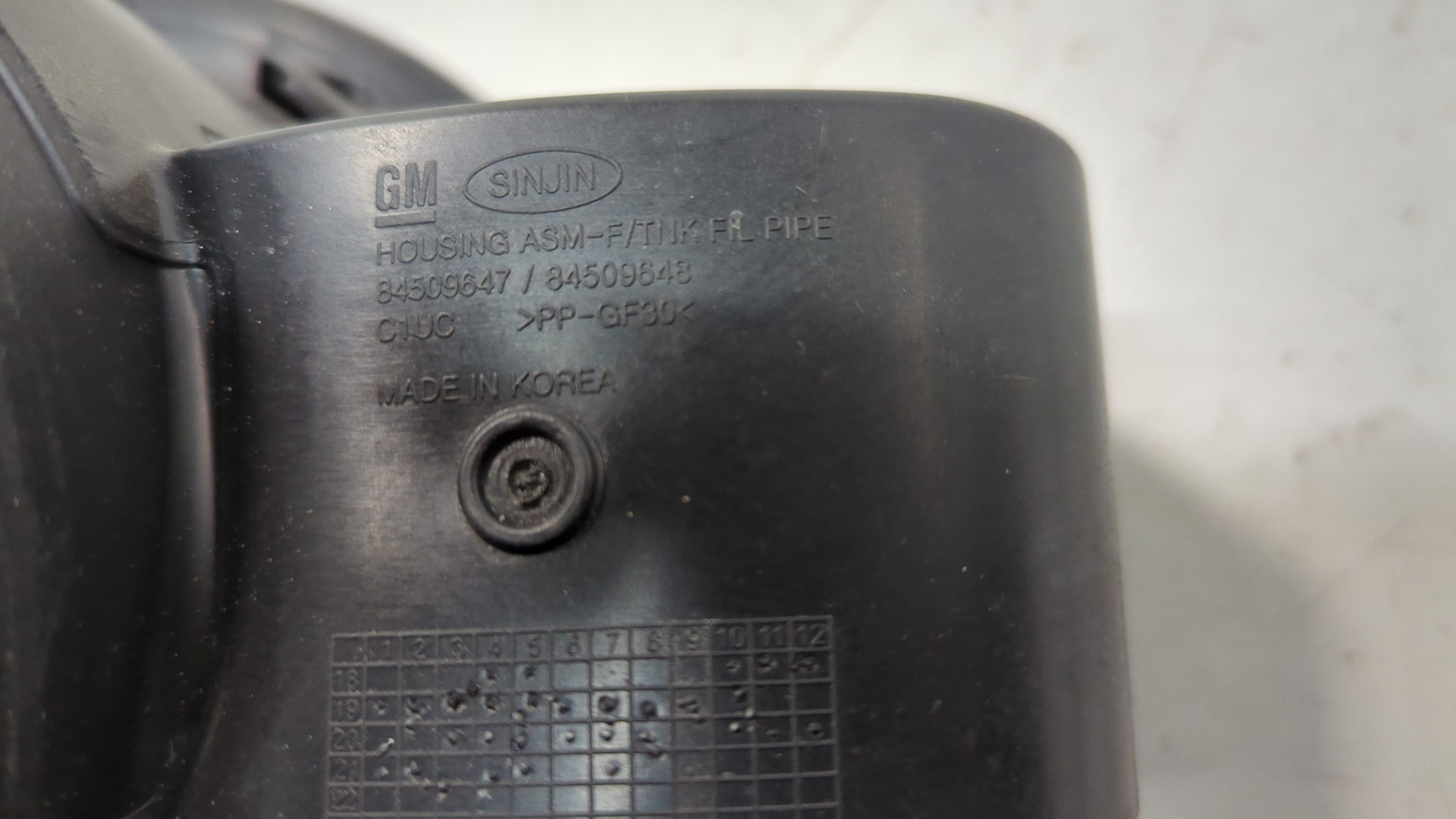 Лючок бензобака