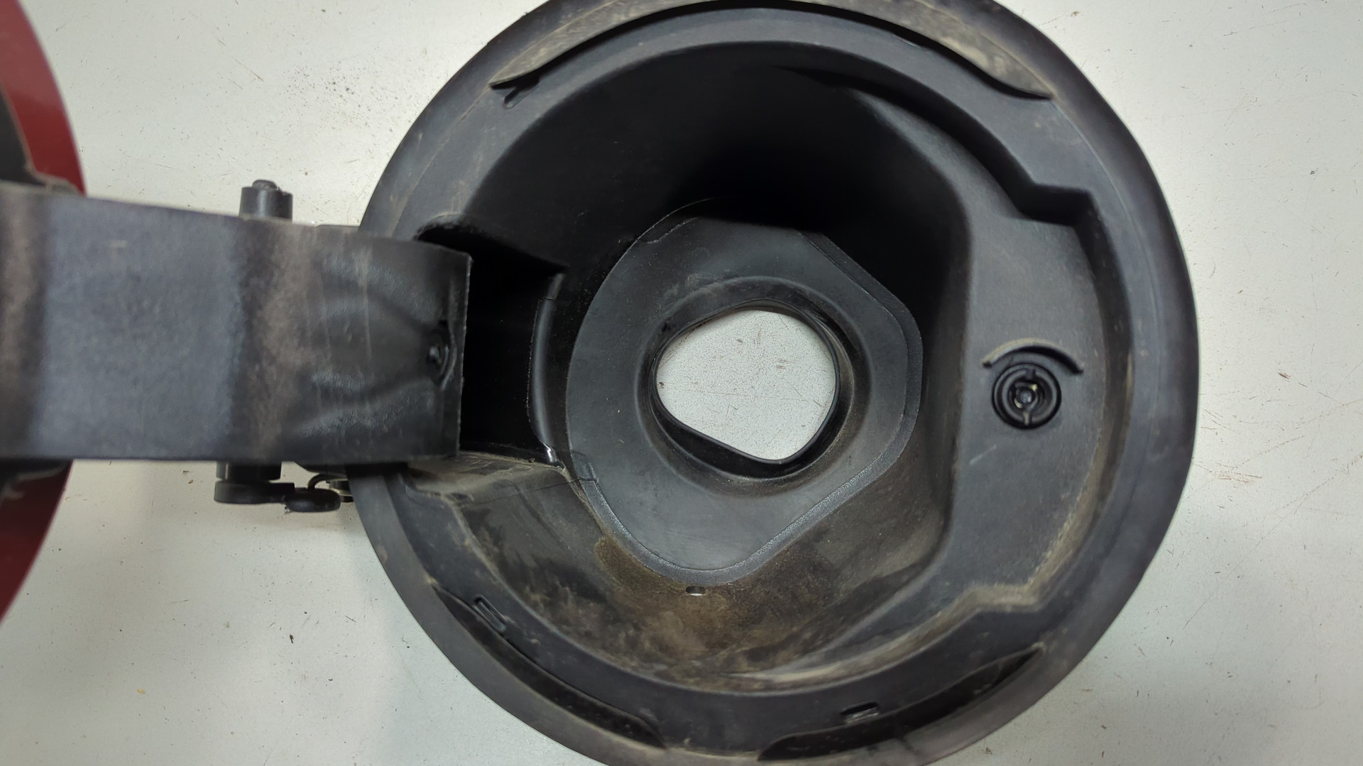 Лючок бензобака