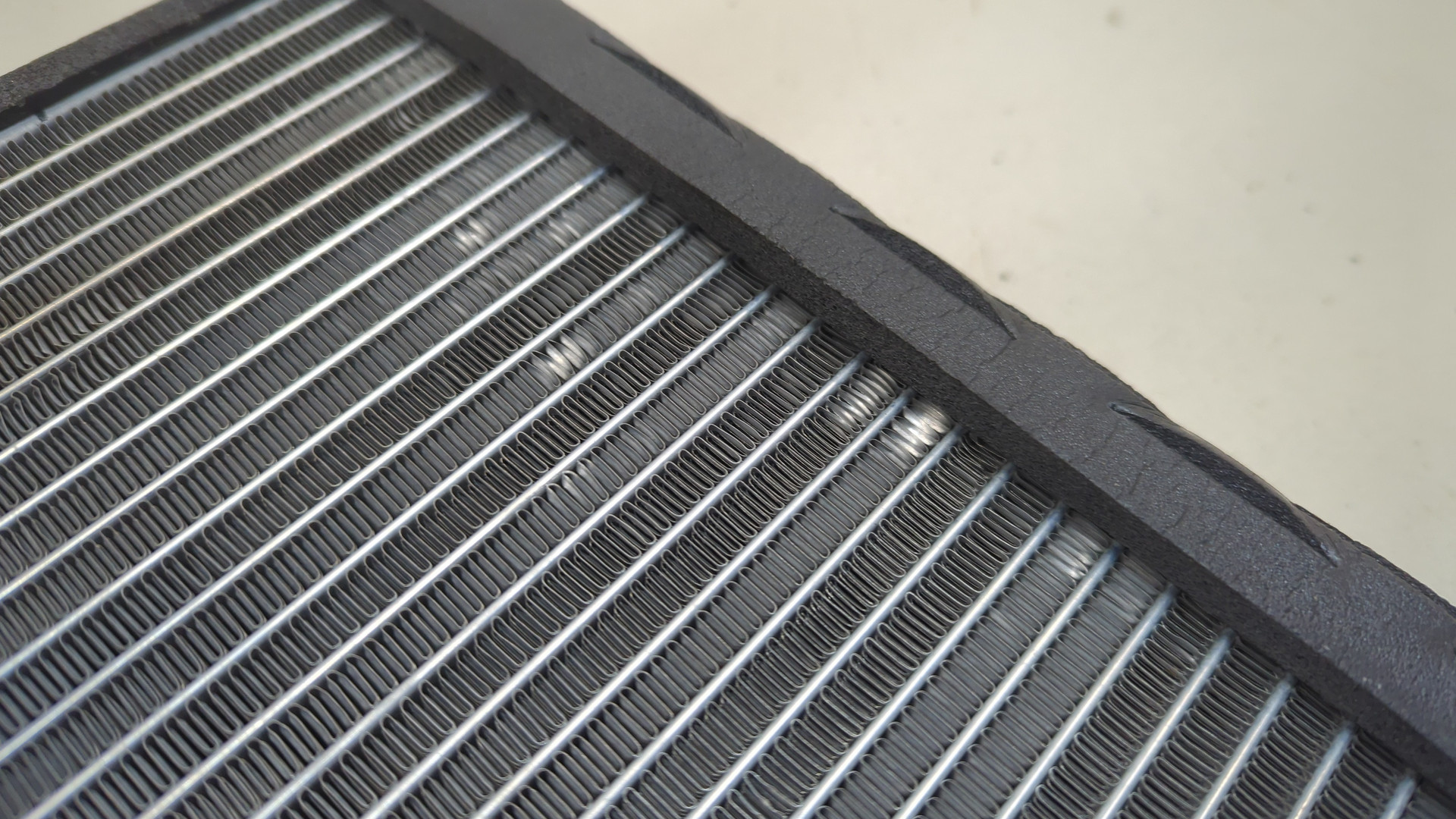 Радиатор кондиционера / конденсер