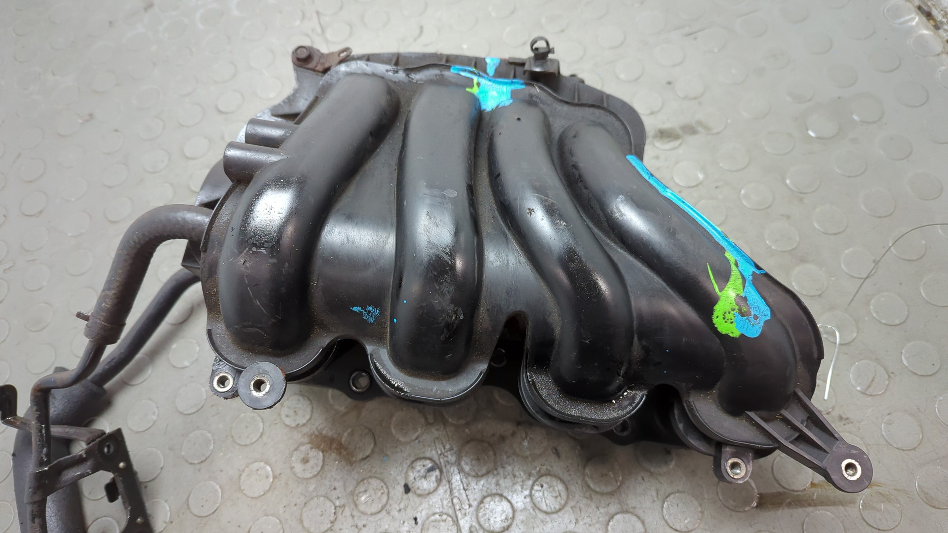 Коллектор впускной