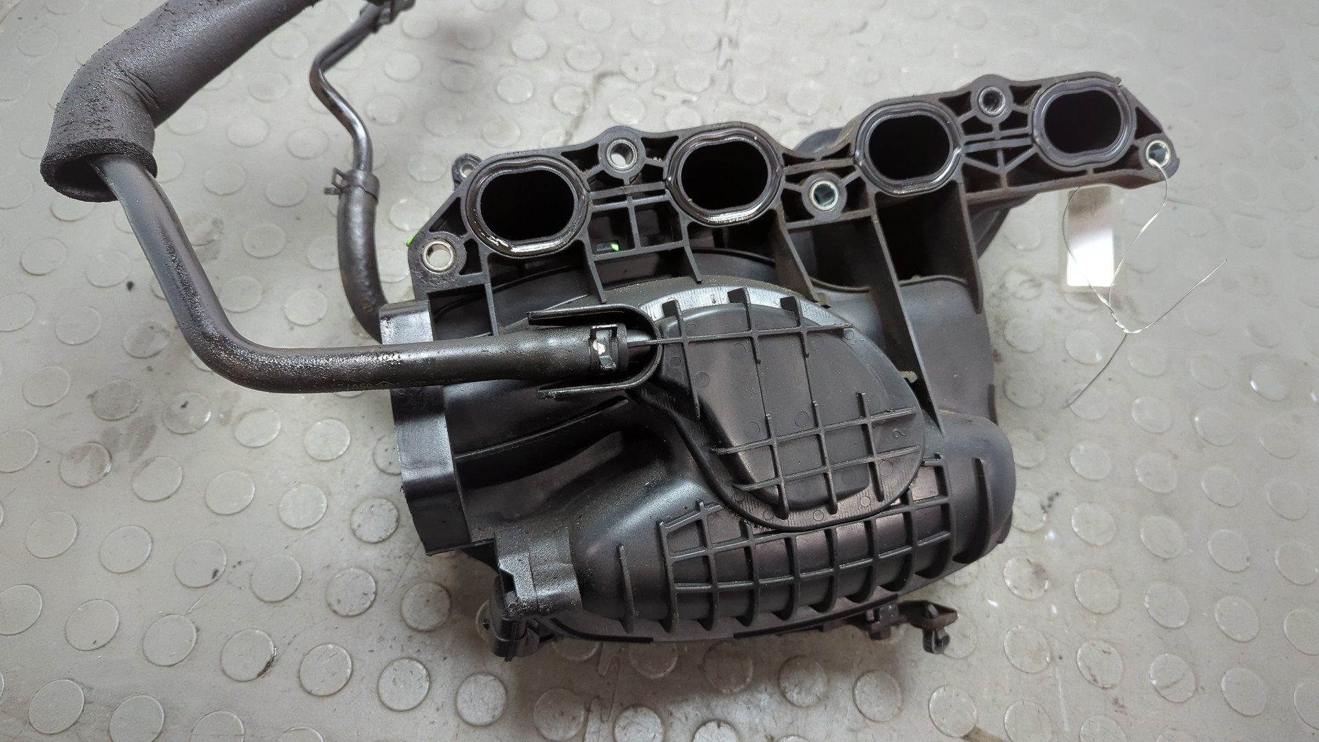 Коллектор впускной