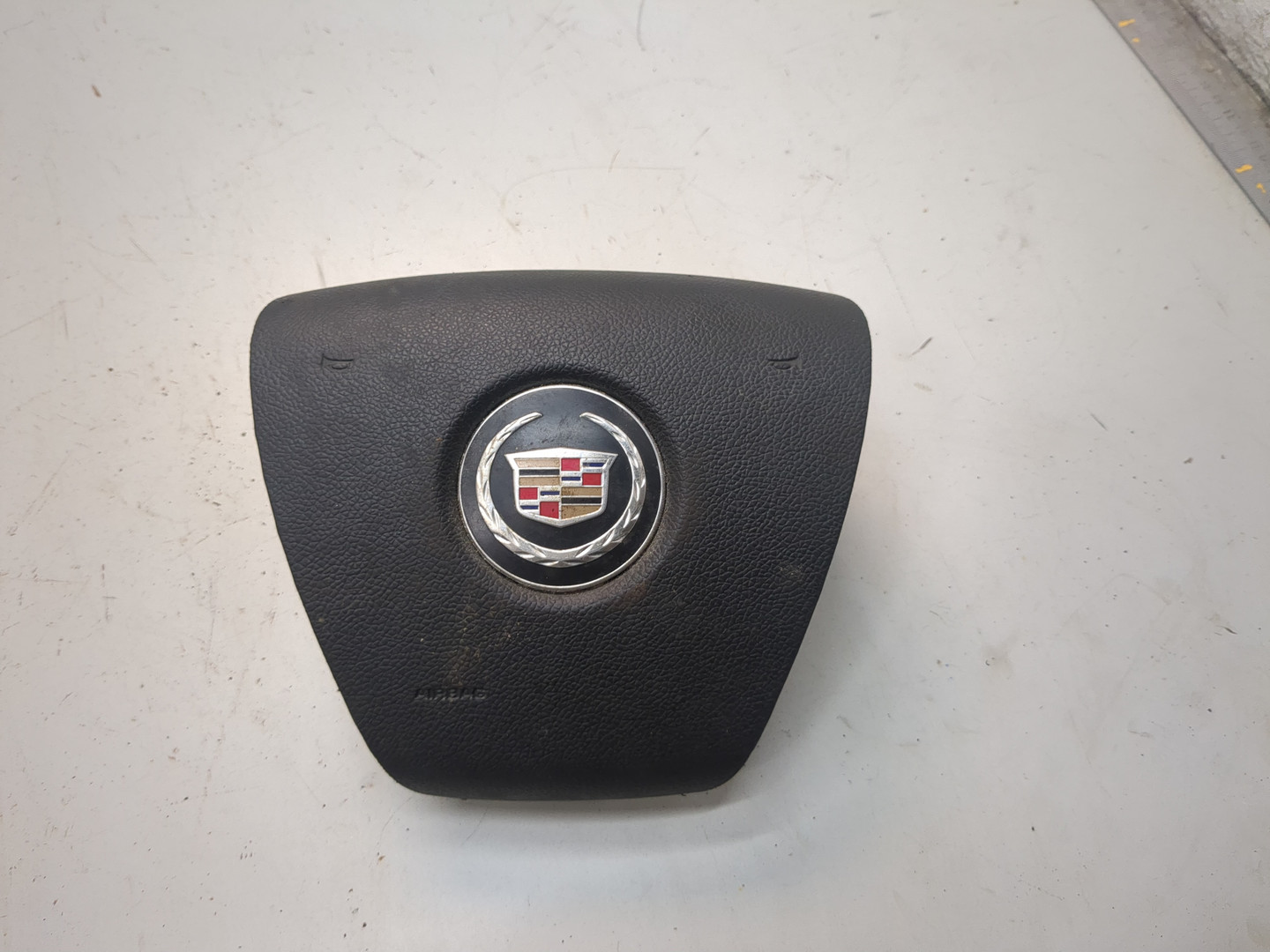 Подушка безопасности в рулевое колесо