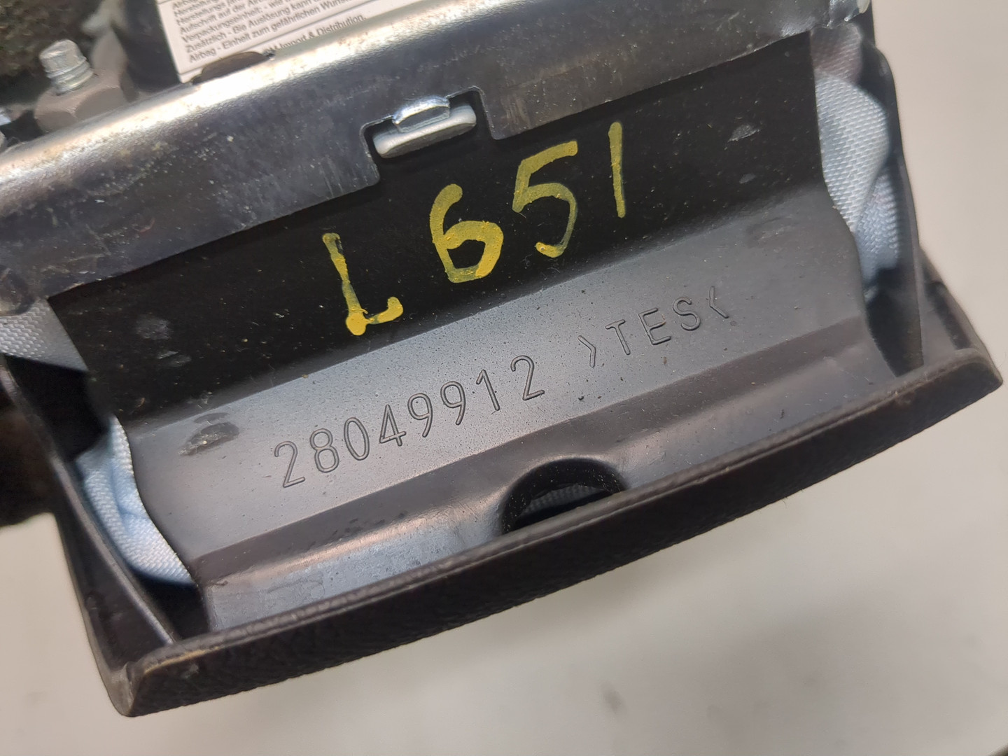 Подушка безопасности в рулевое колесо