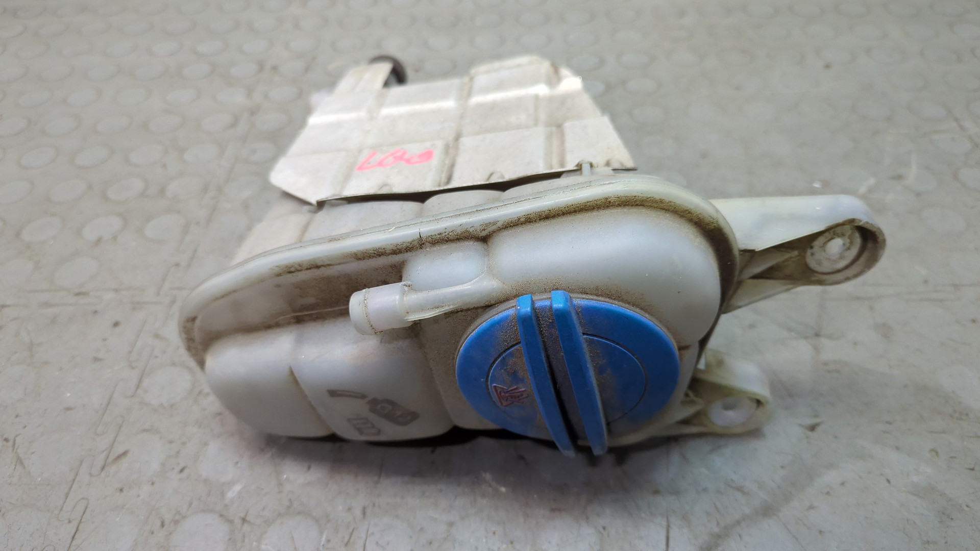 Бачок расширительный