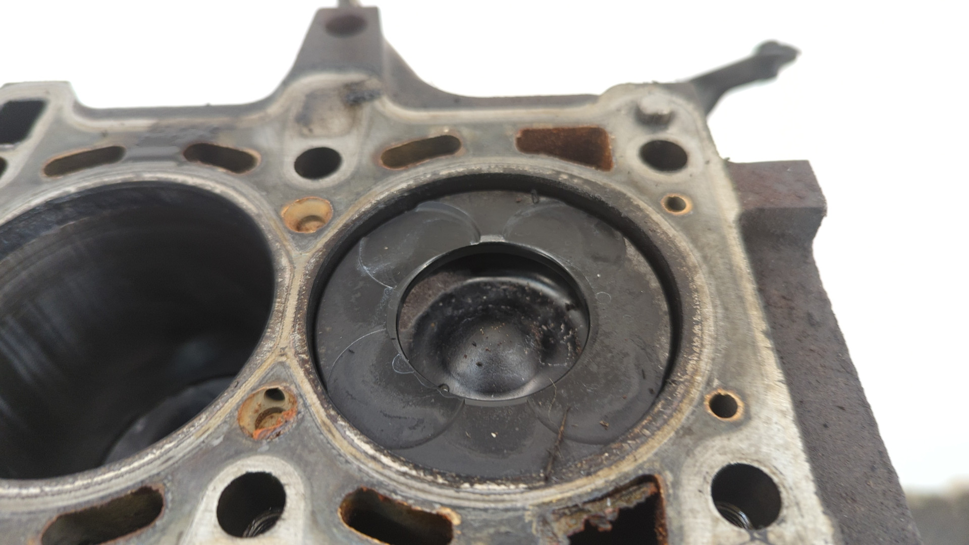 Блок двигателя