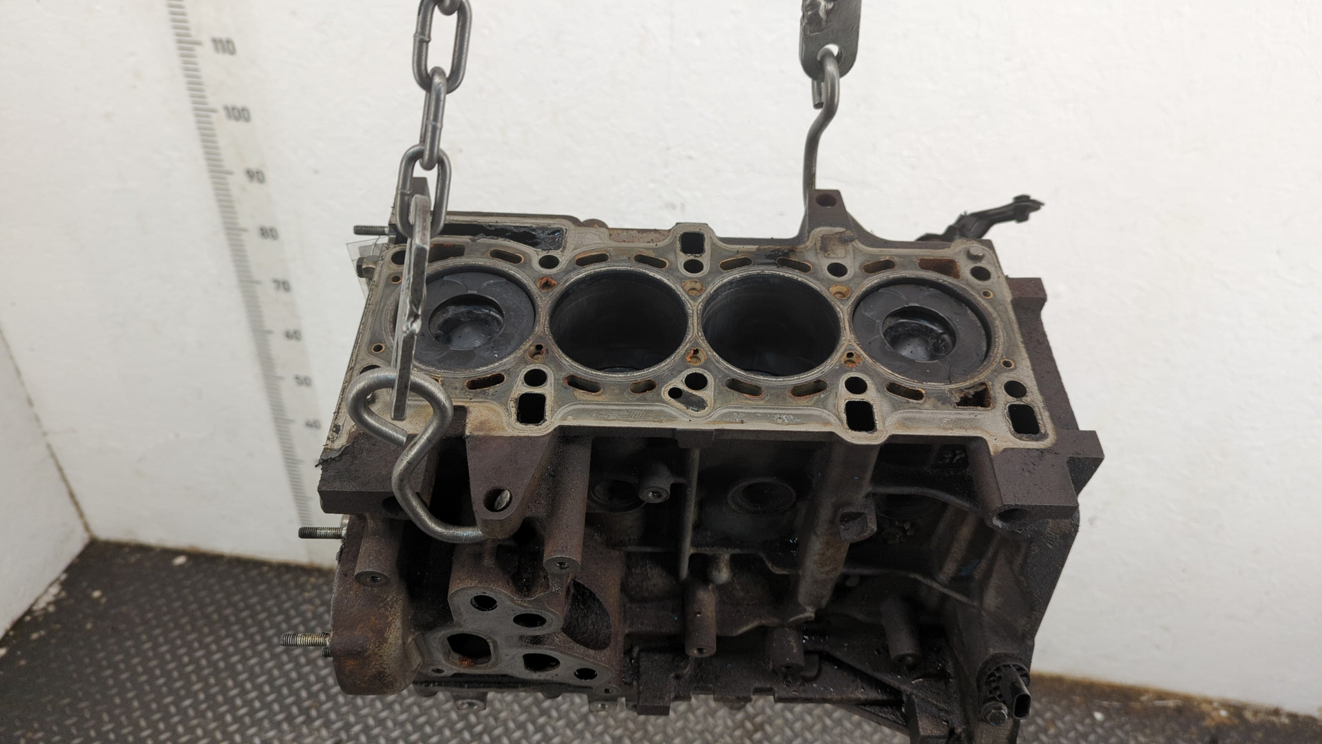 Блок двигателя