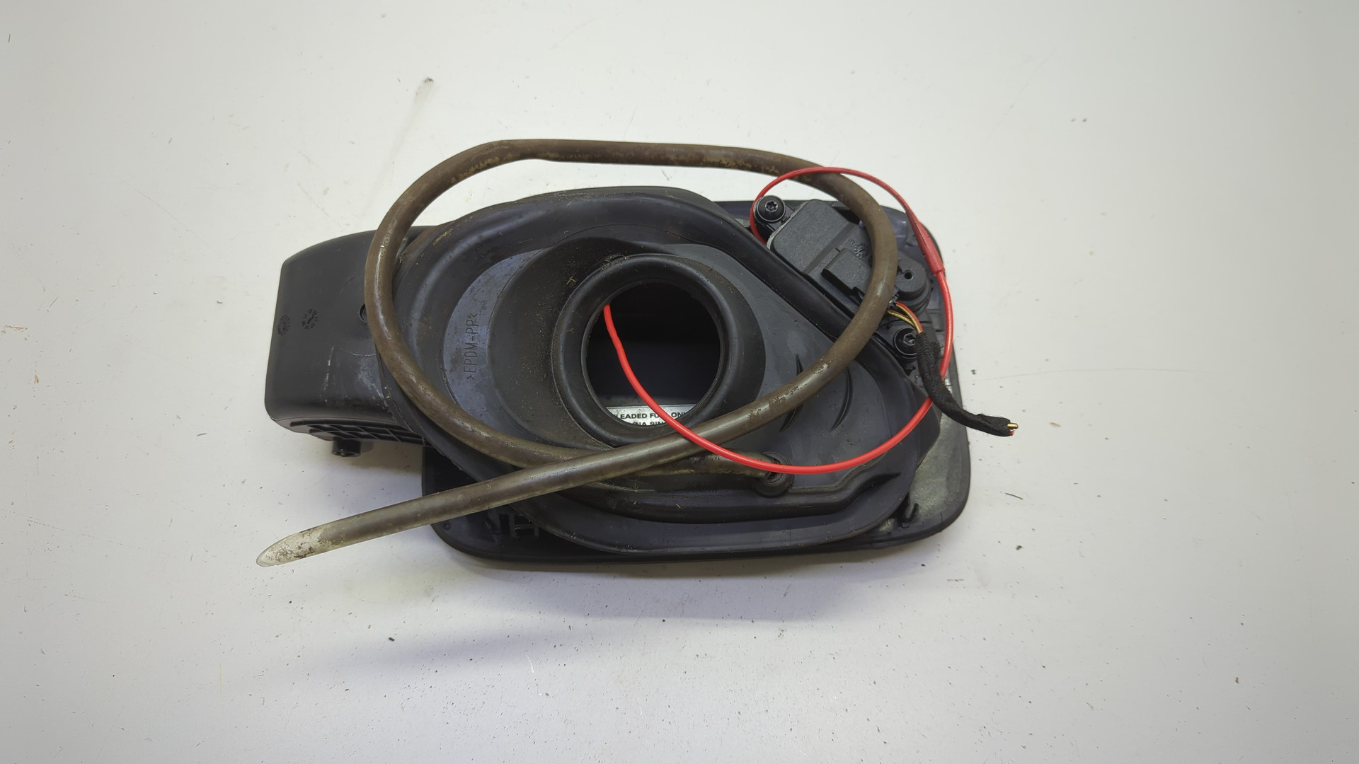 Лючок бензобака