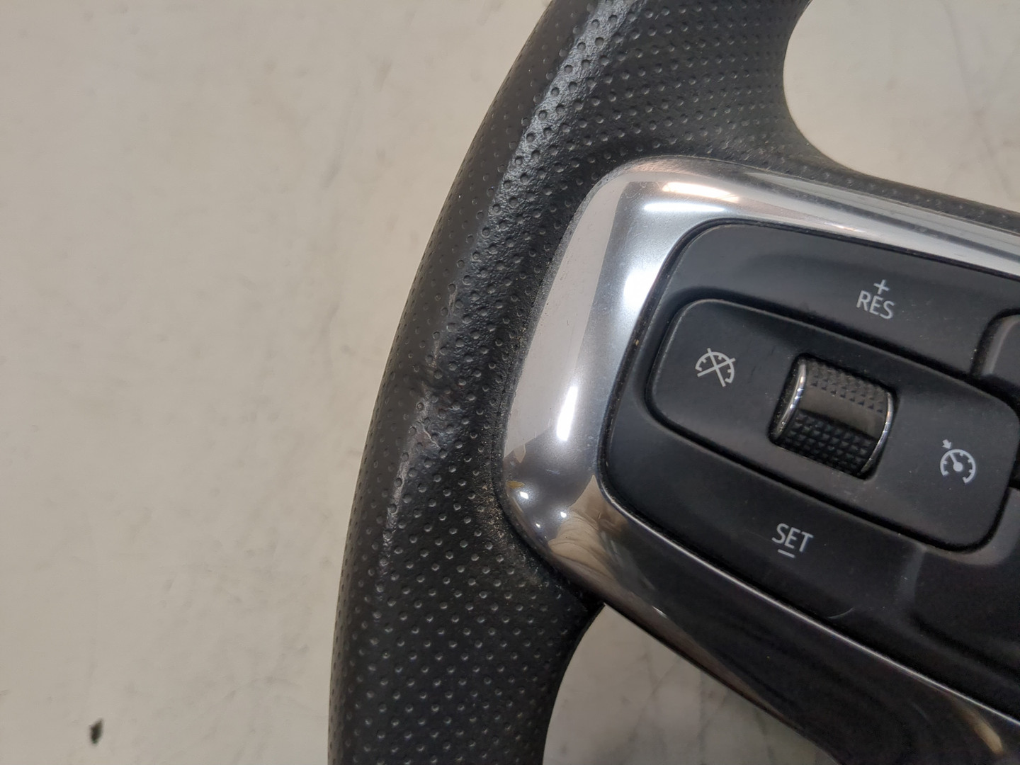 Рулевое колесо (руль)