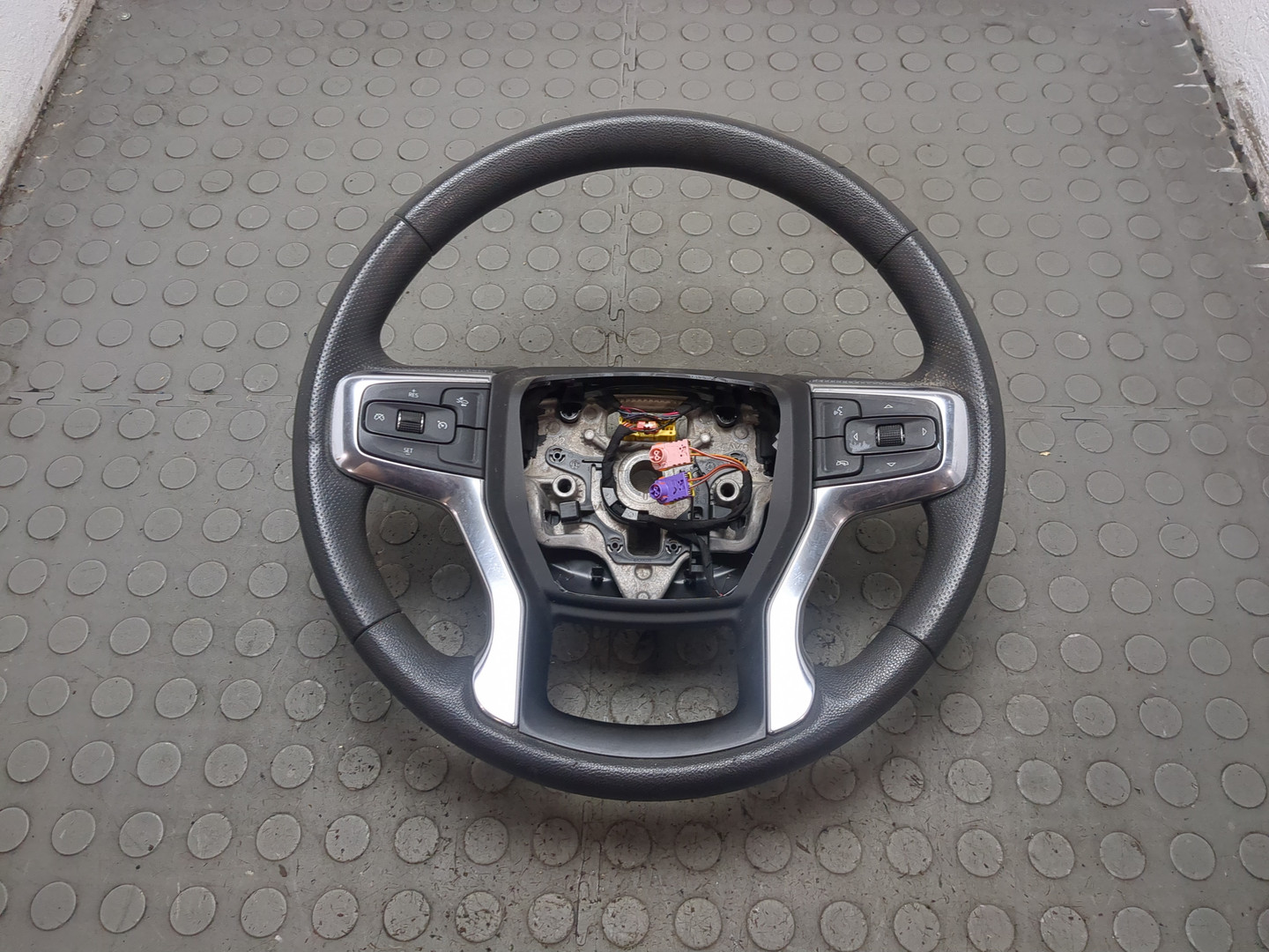 Рулевое колесо (руль)