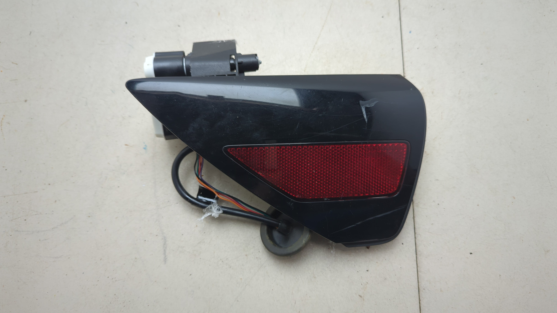 Лючок бензобака