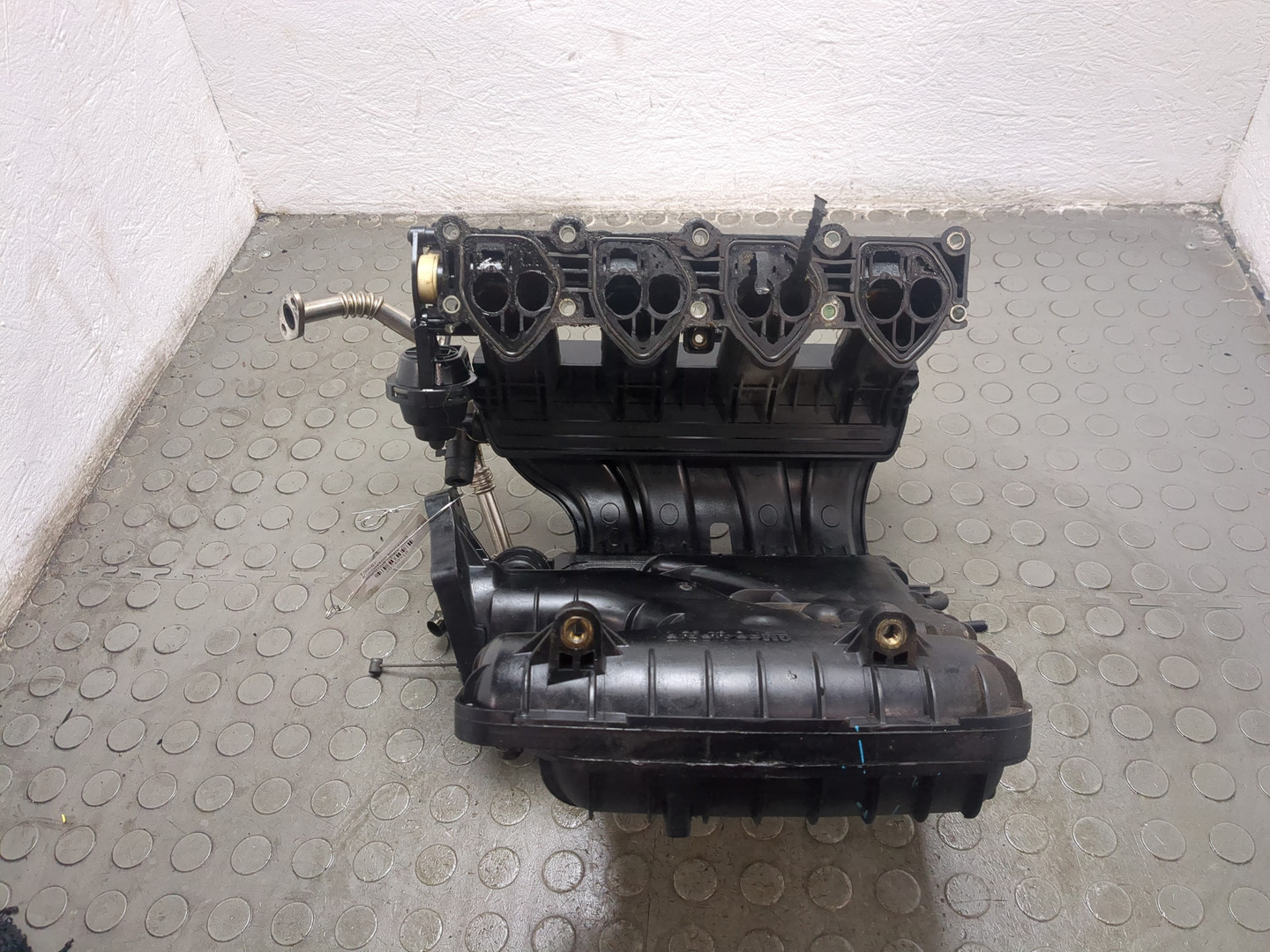 Коллектор впускной