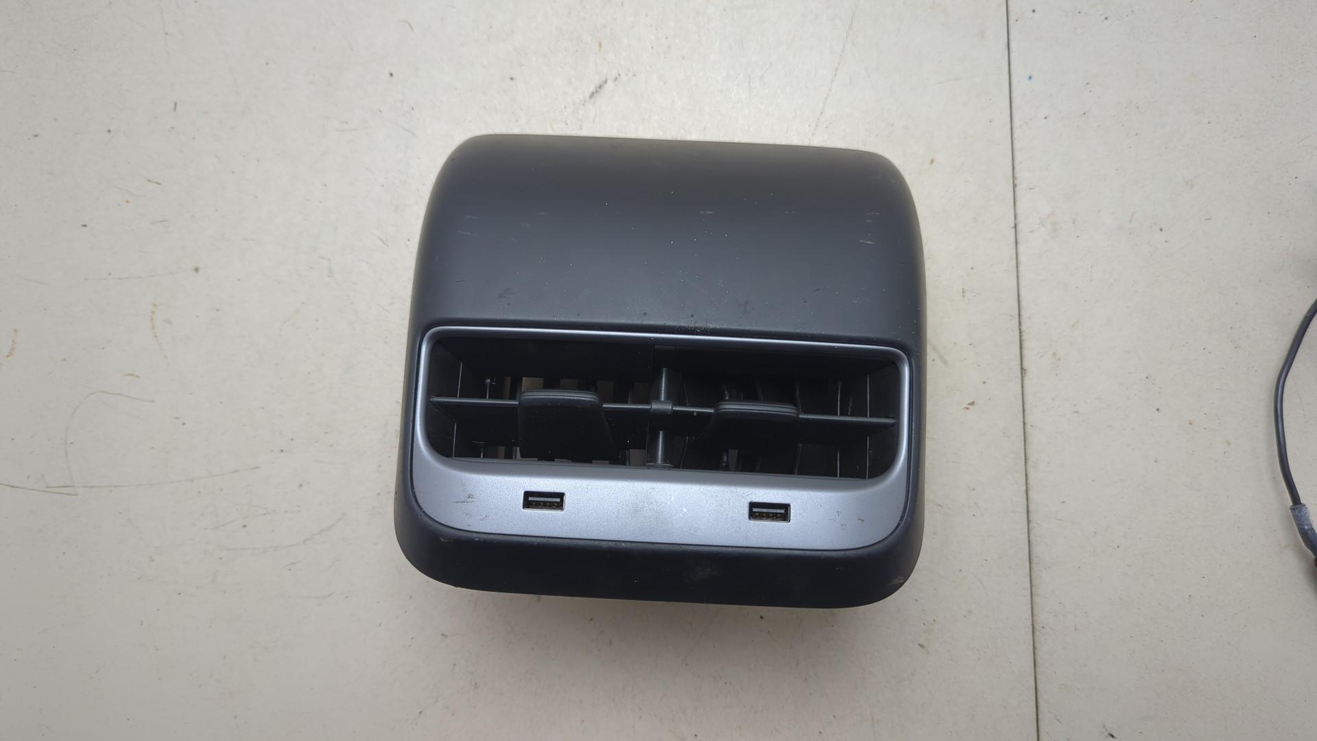 Дефлектор воздушный