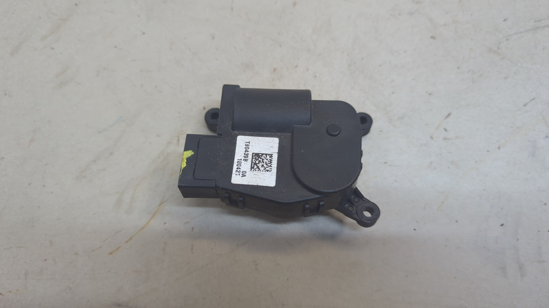 Моторчик заслонки печки