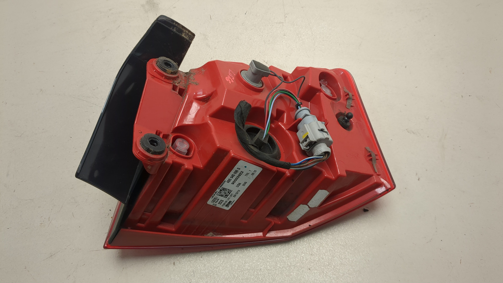 Фонарь задний левый