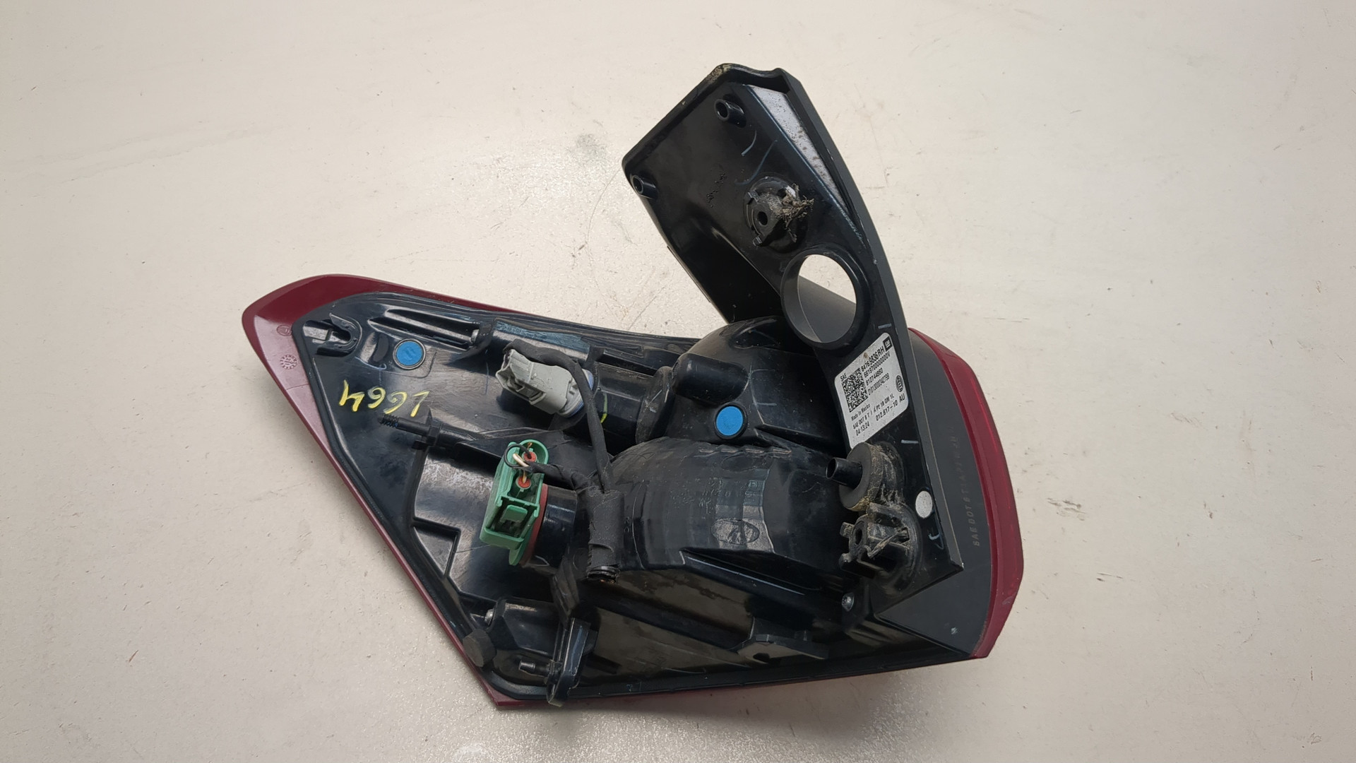 Фонарь задний правый