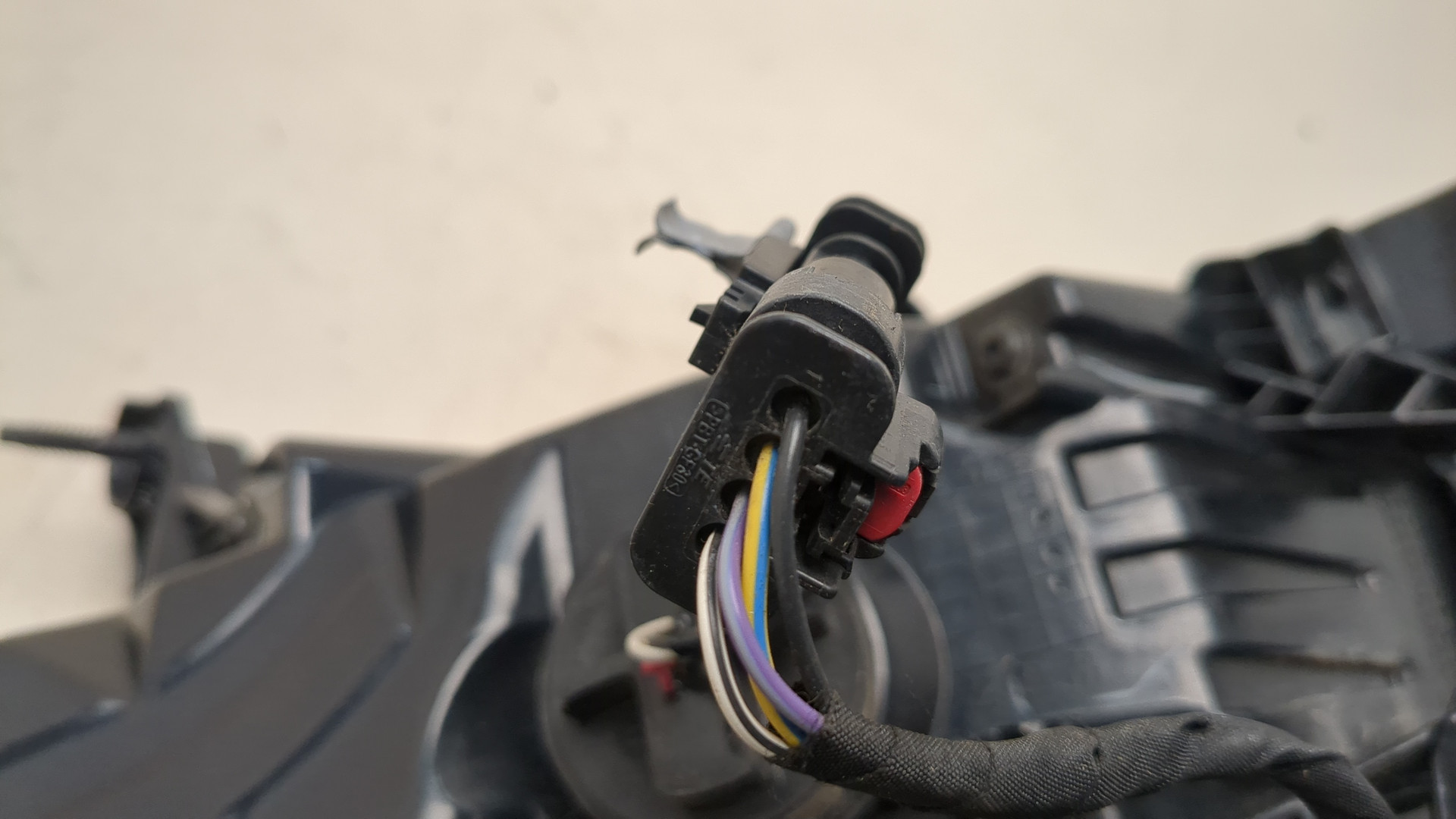 Фонарь задний левый