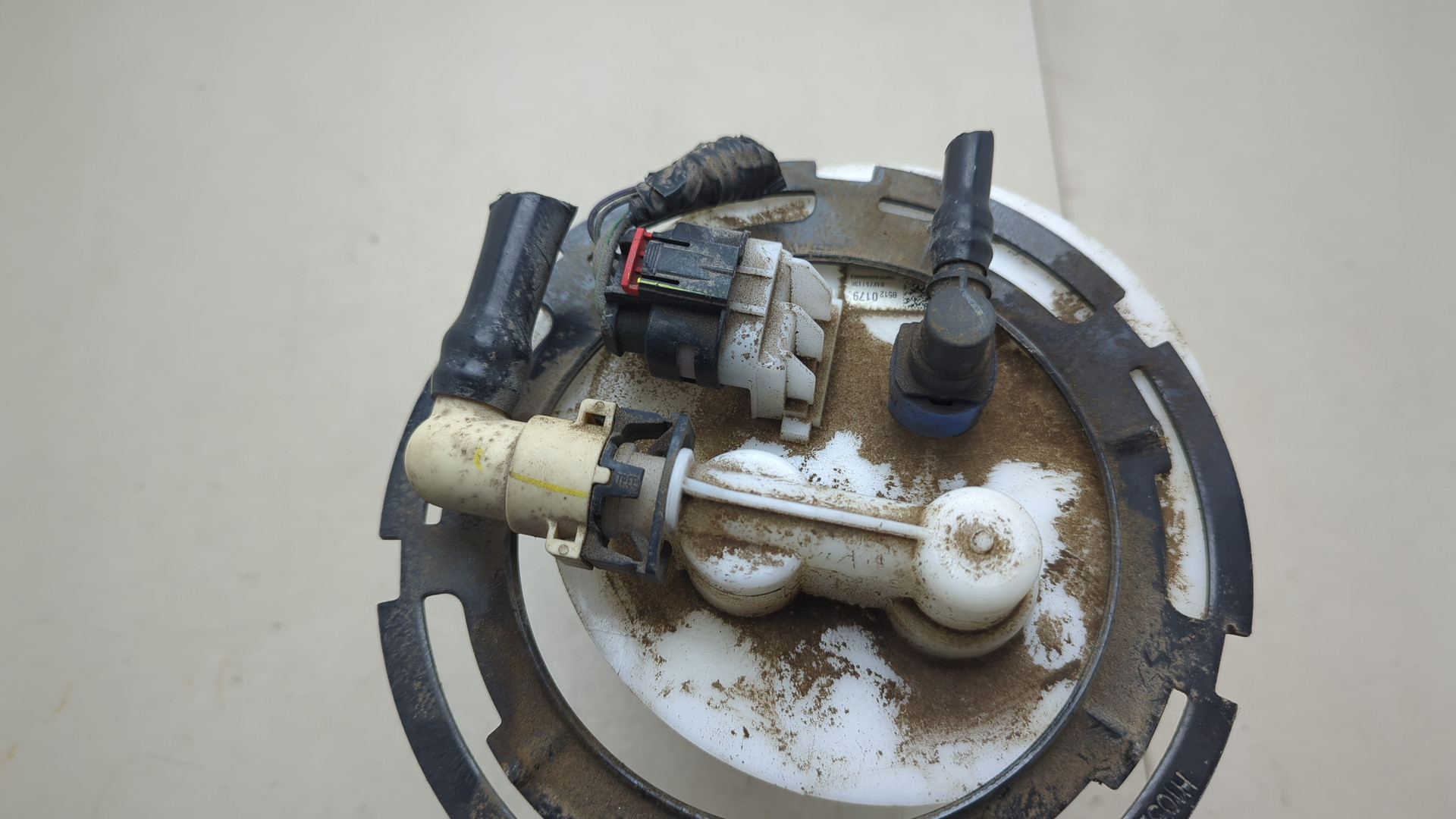 Насос топливный электрический