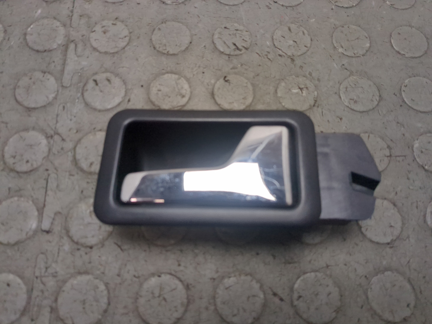 Ручка двери передней внутренняя правая