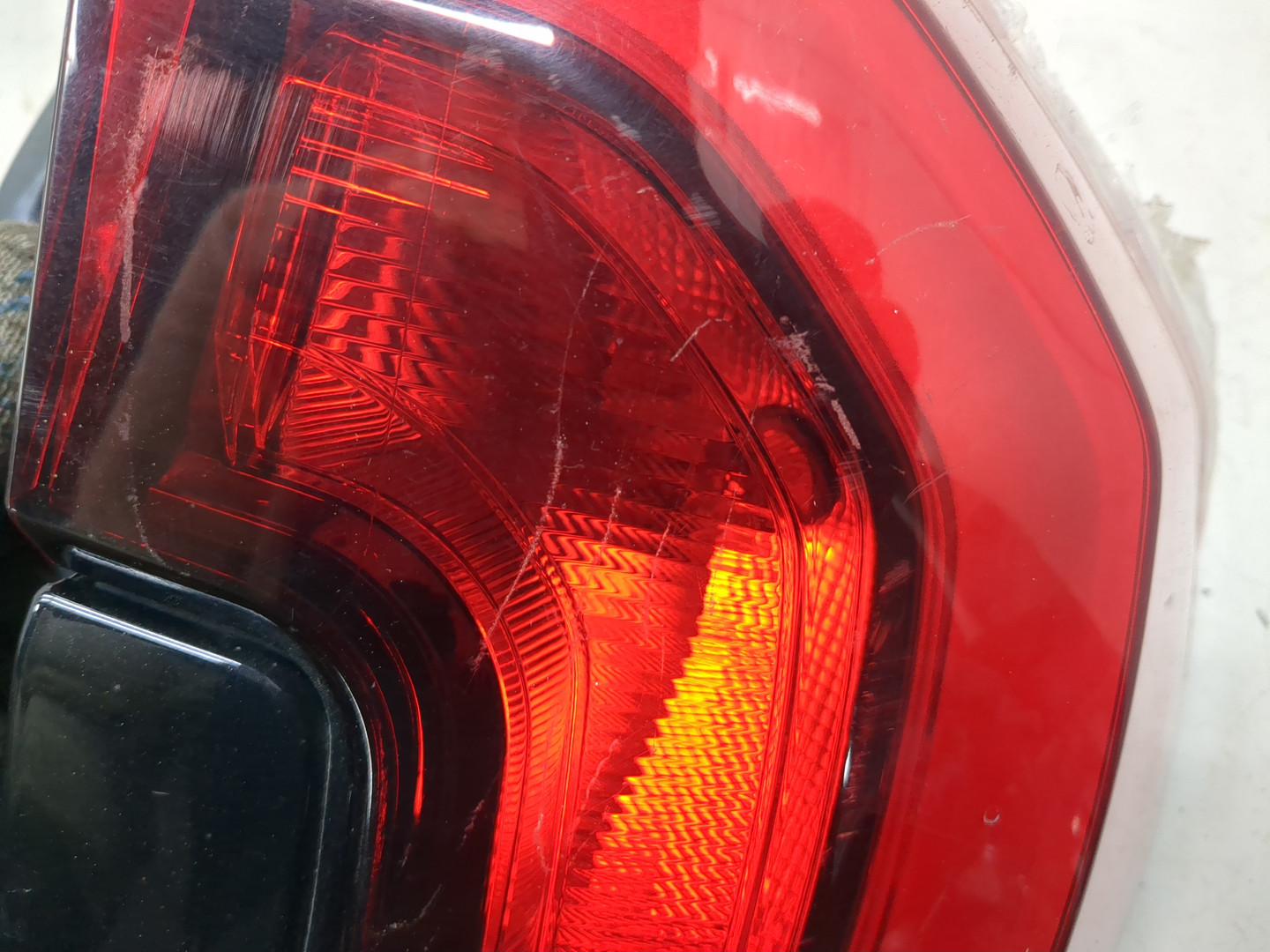 Фонарь задний правый