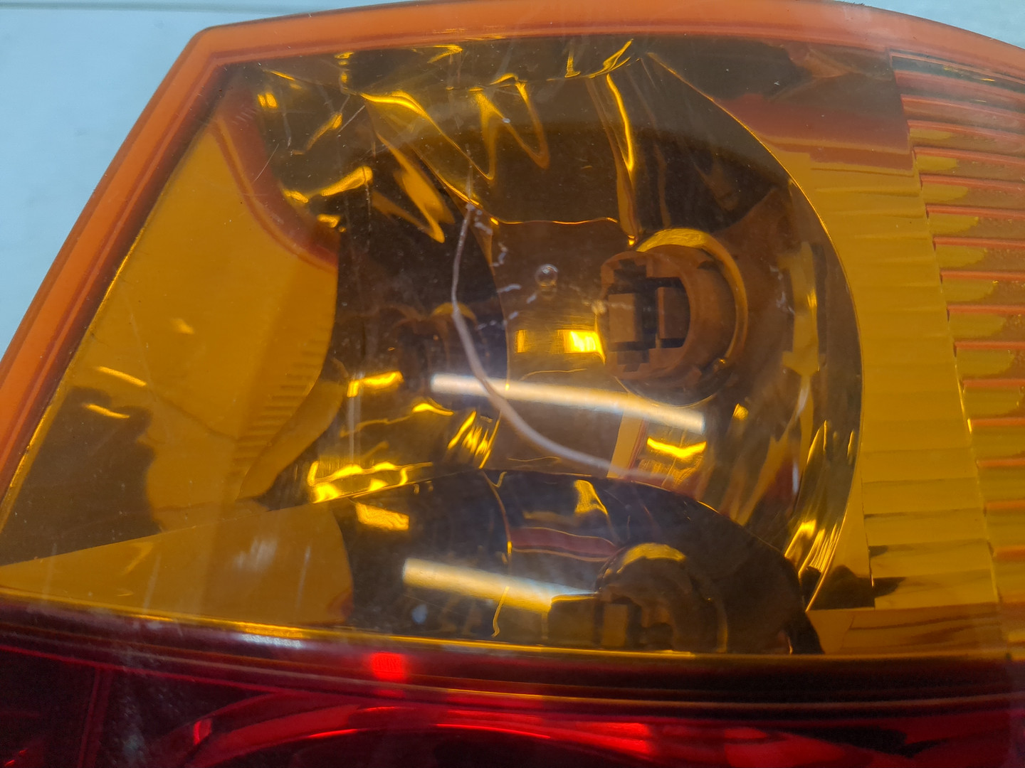 Фонарь задний правый