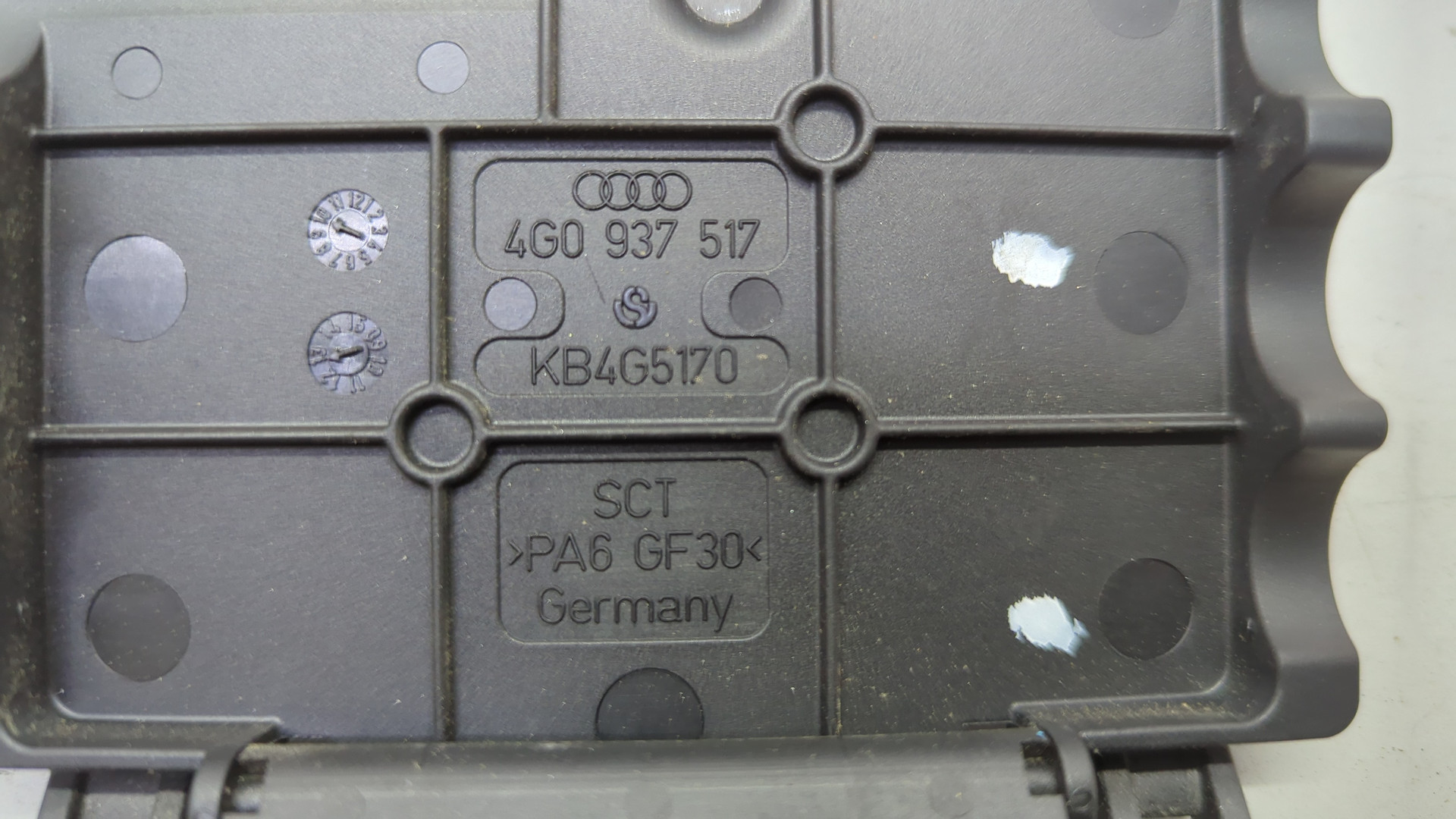 Блок предохранителей