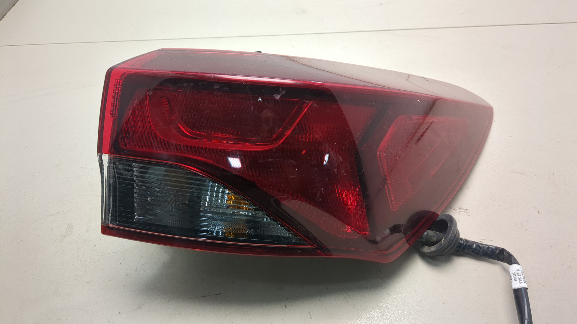 Фонарь задний правый